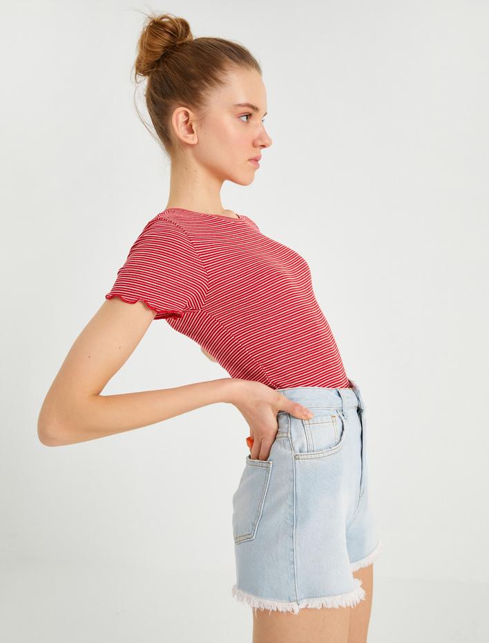  Kısa Kollu Tişört