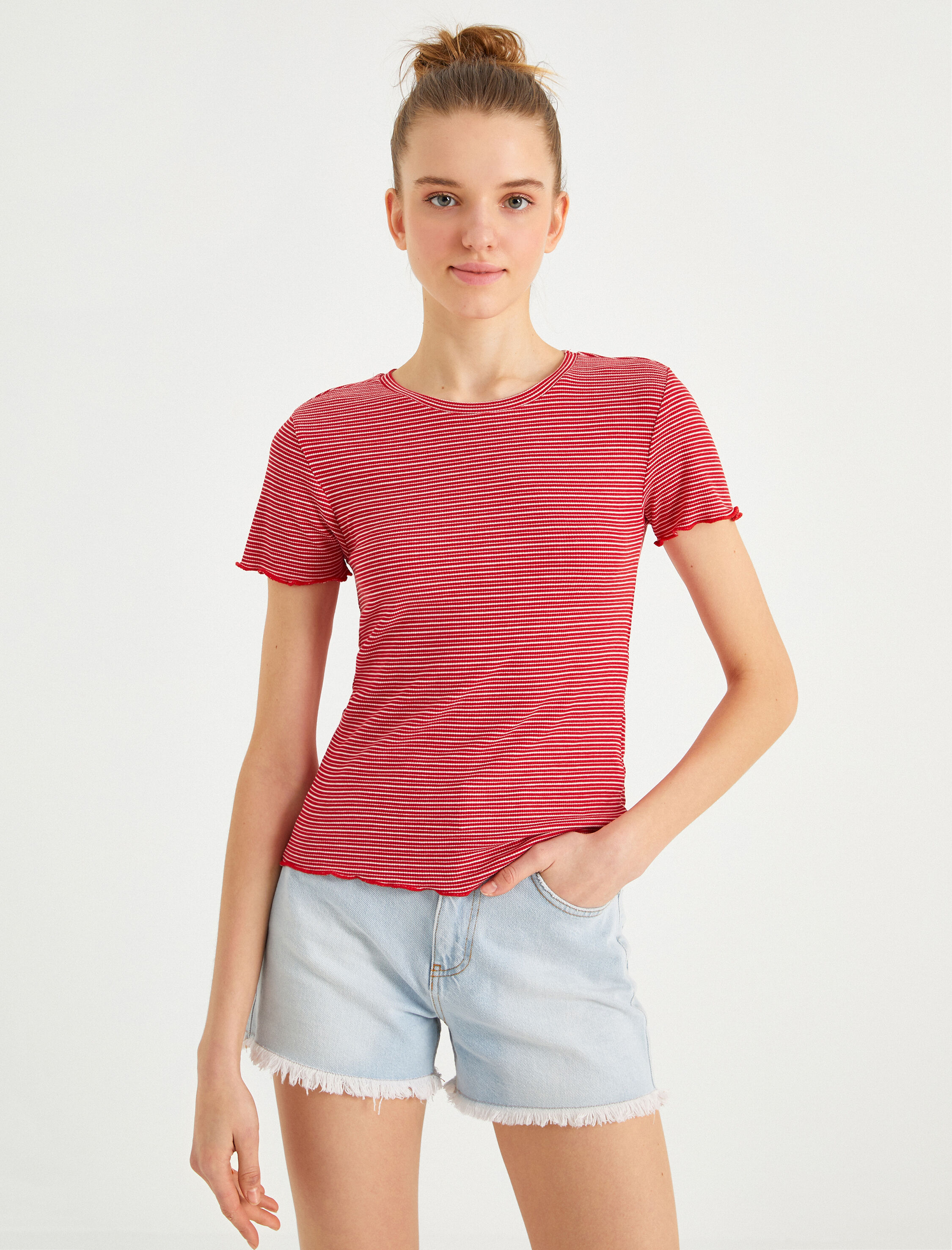   Kısa Kollu Tişört