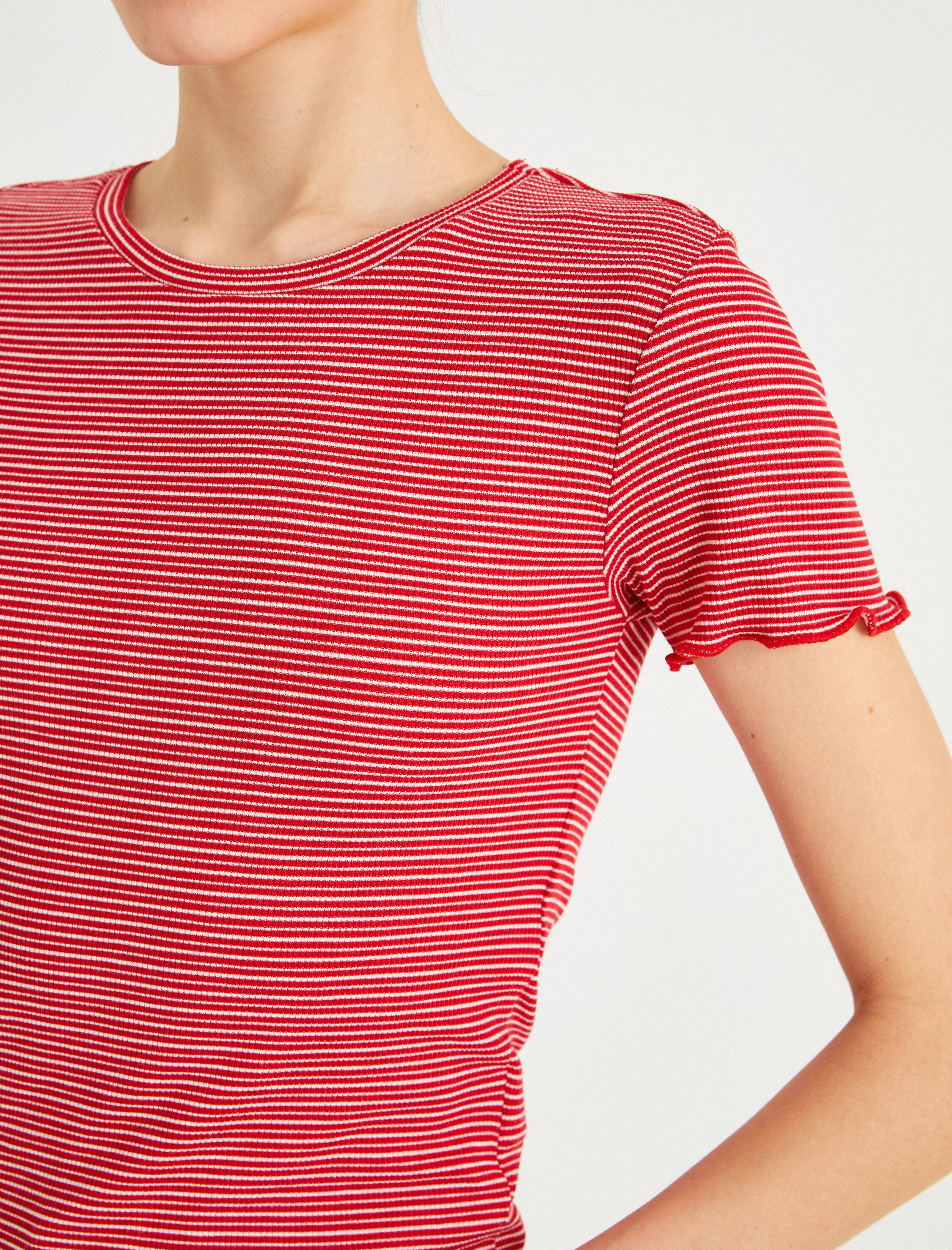   Kısa Kollu Tişört