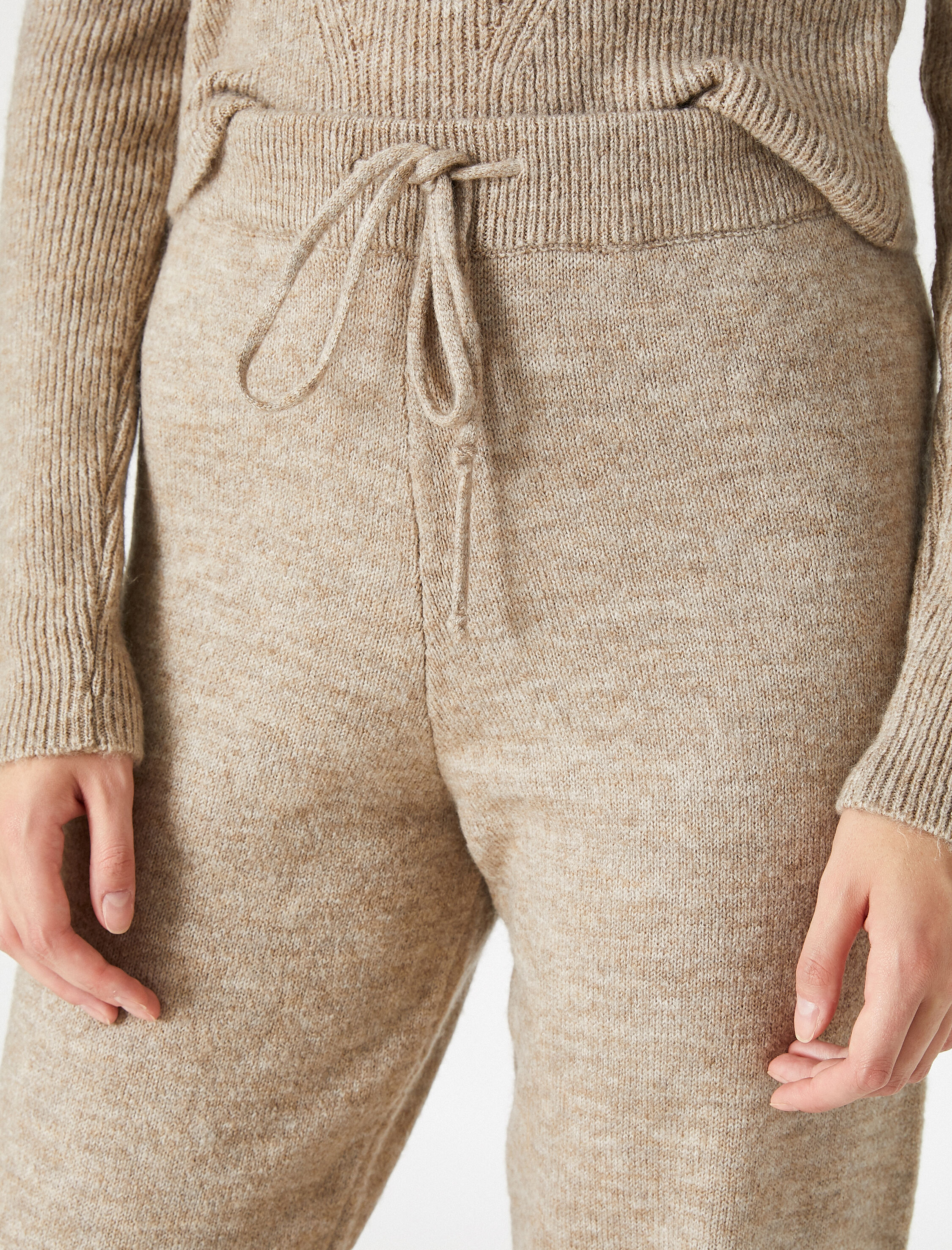   Beli Bağlamalı Triko Pantolon