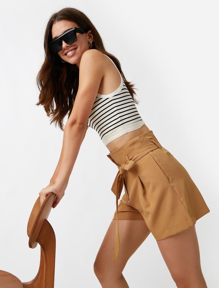  Beli Kuşaklı Şort Yüksek Bel