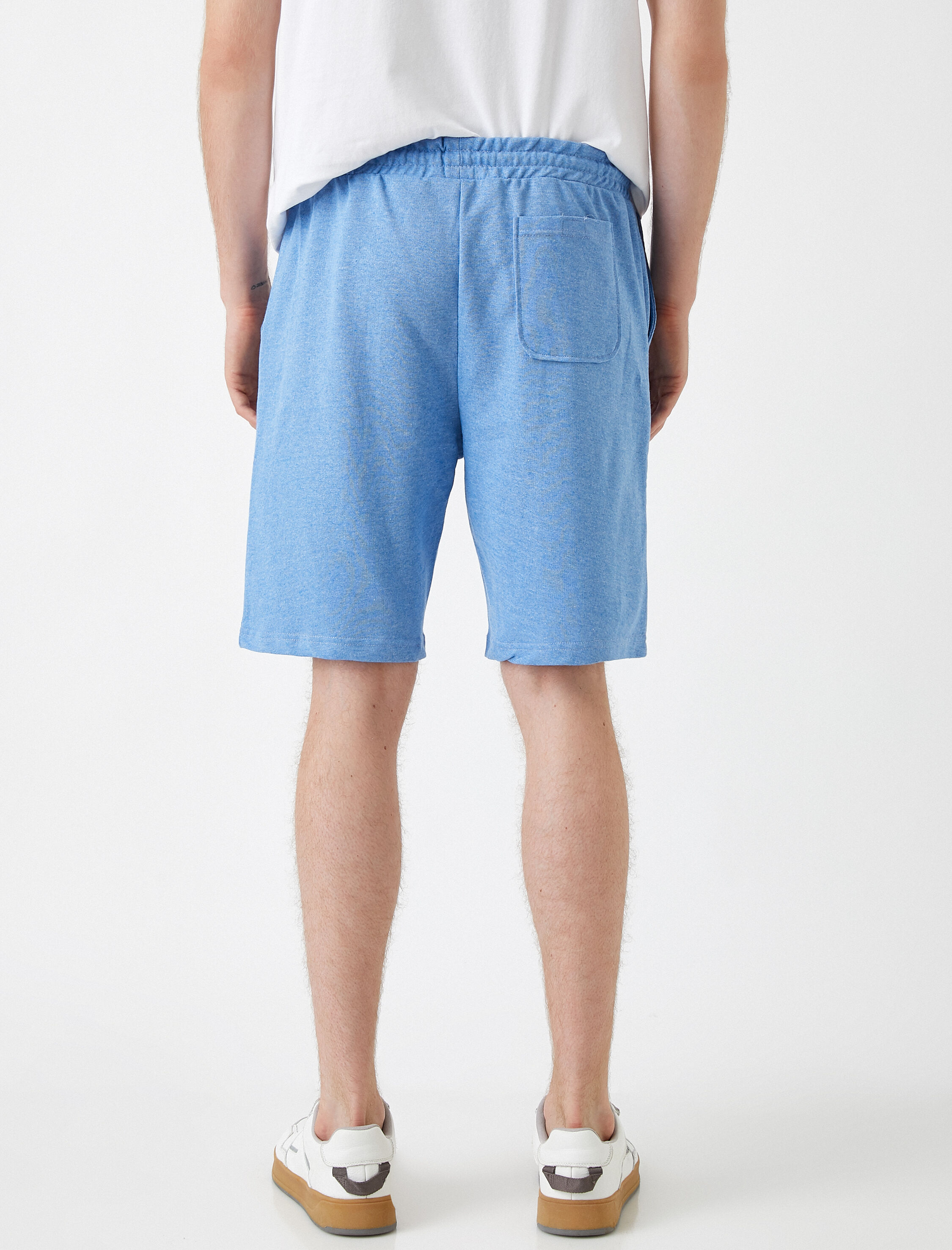   Belden Bağlamalı Bermuda Şort