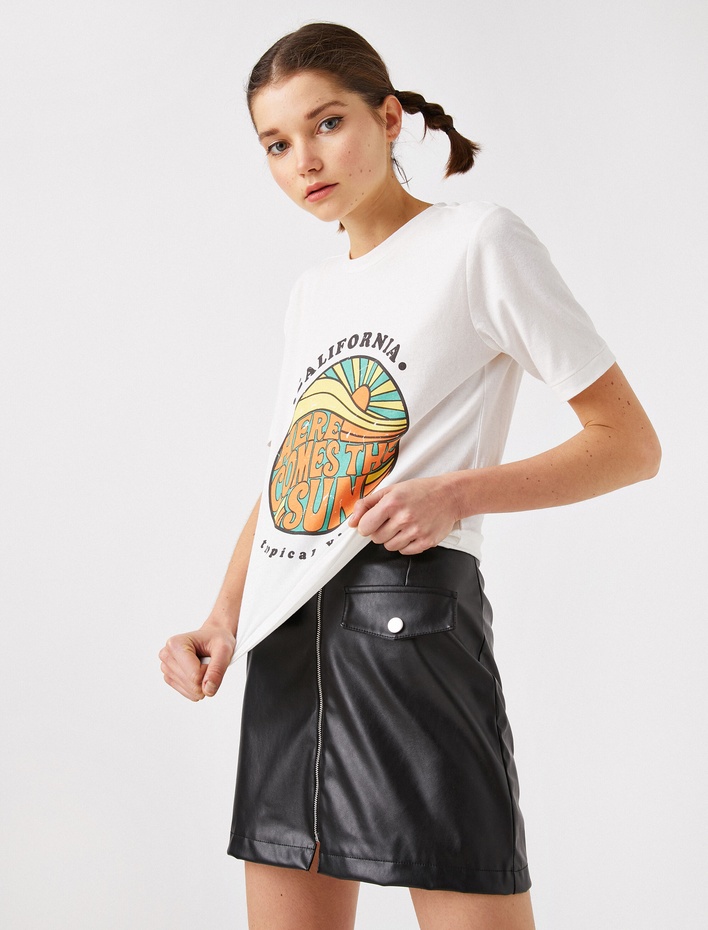  Bisiklet Yaka Kısa Kollu Baskılı Tişört