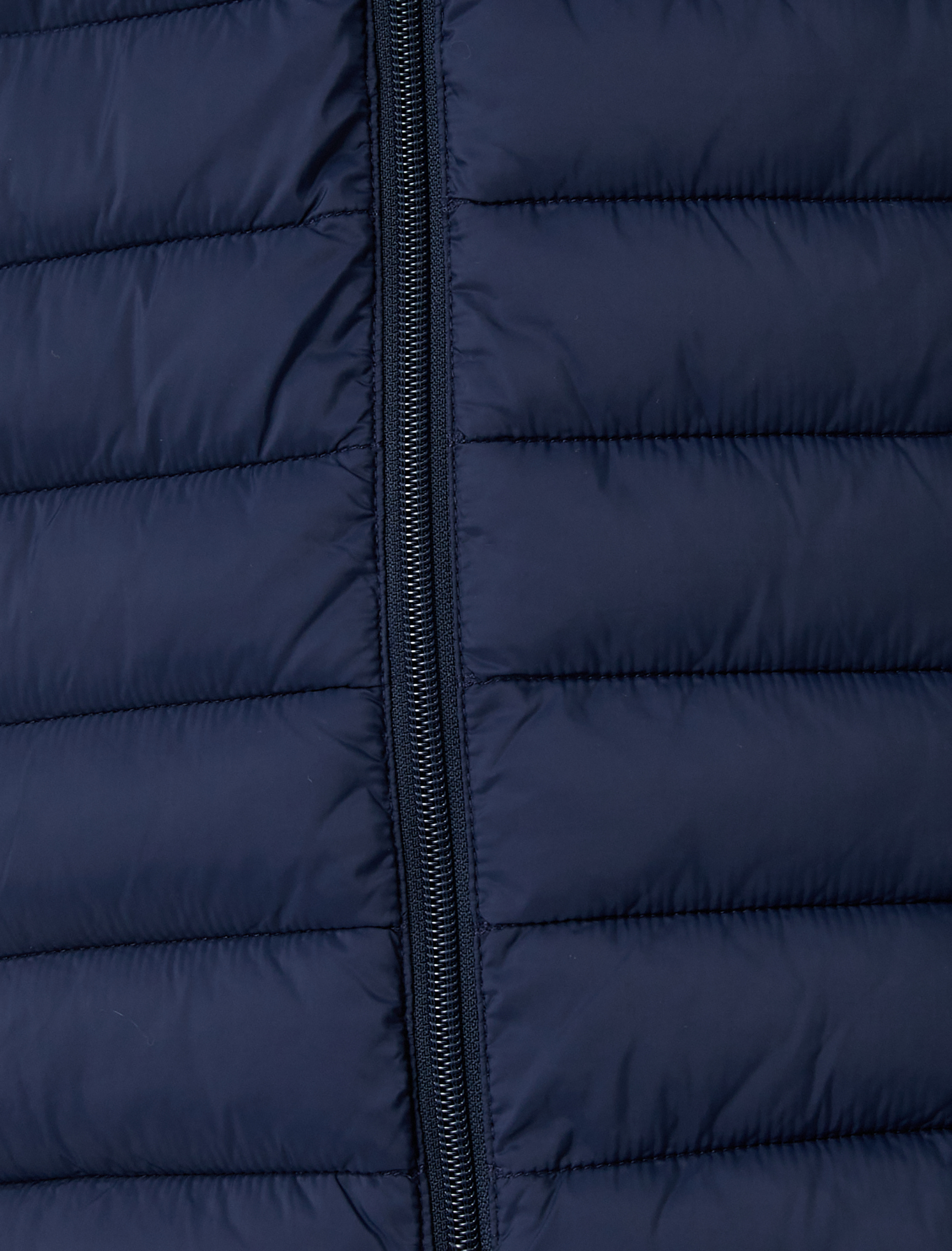   Şişme Mont Mevsimlik Kapşonlu Fermuarlı Cep Detaylı