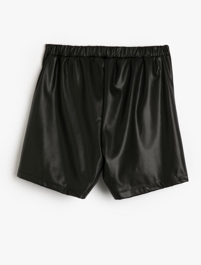 Kız Çocuk Şort Etek Deri Görünümlü Beli Lastikli Toka Detaylı