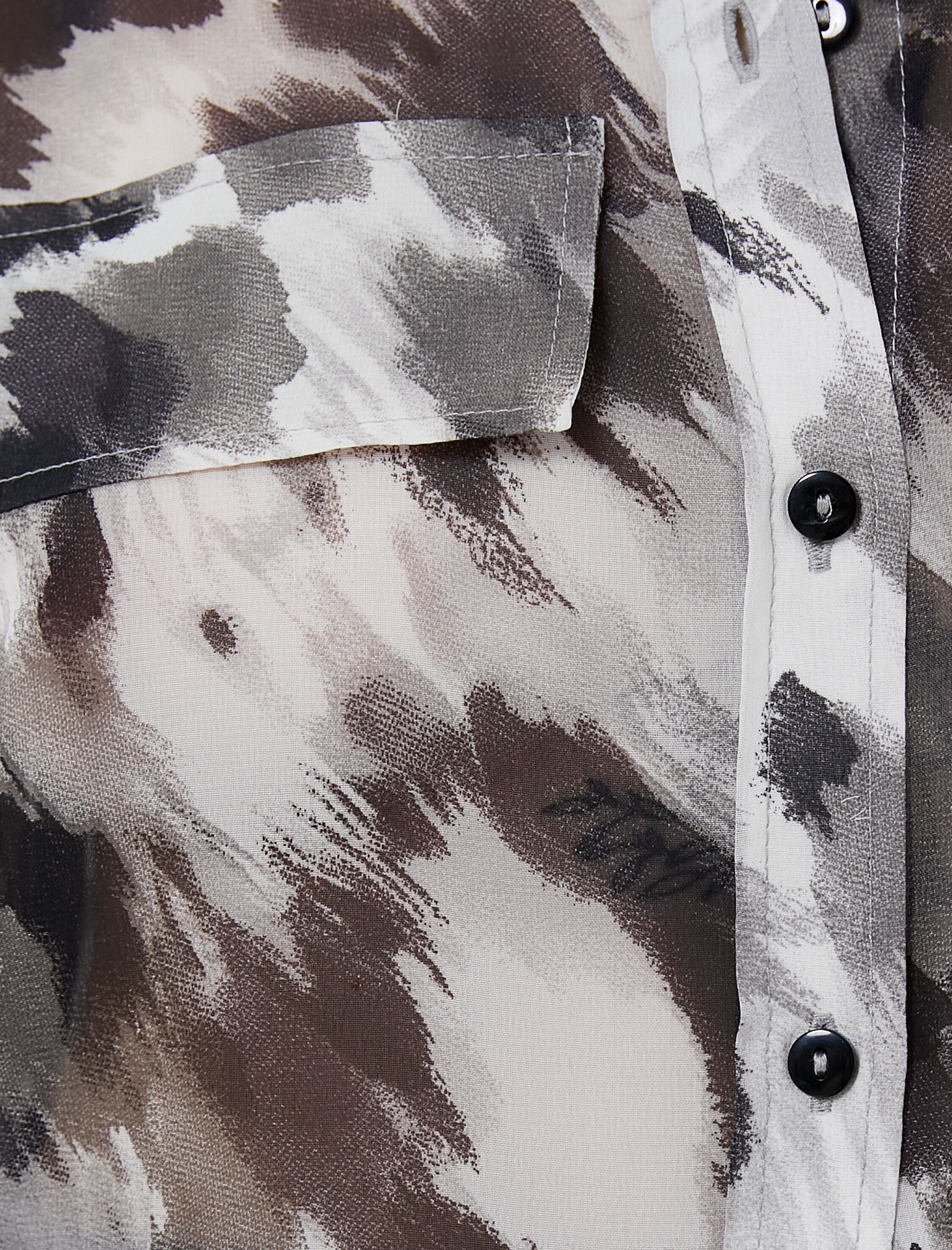 Uzun Kollu Gömlek Düğmeli Kapaklı Cepli