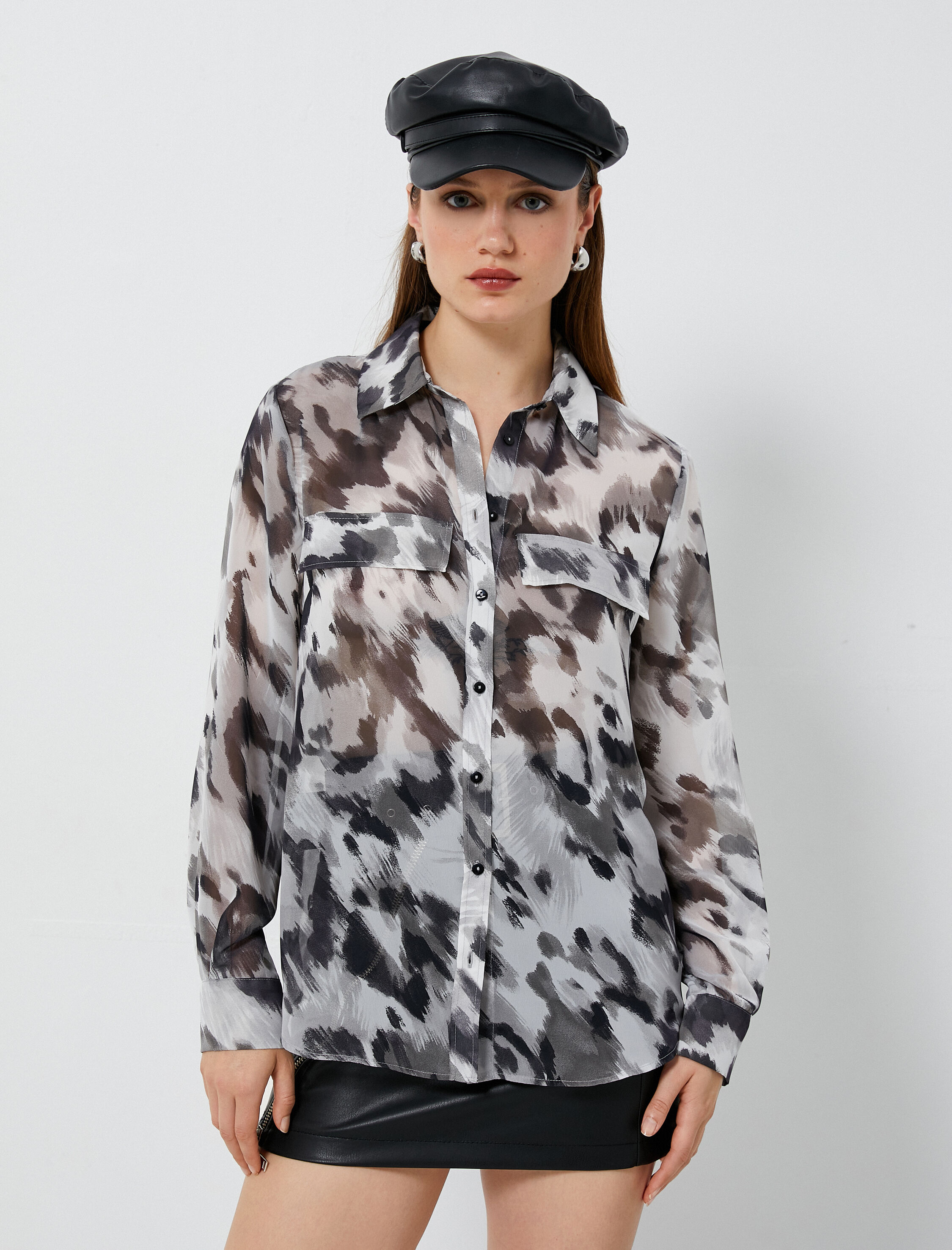 Uzun Kollu Gömlek Düğmeli Kapaklı Cepli