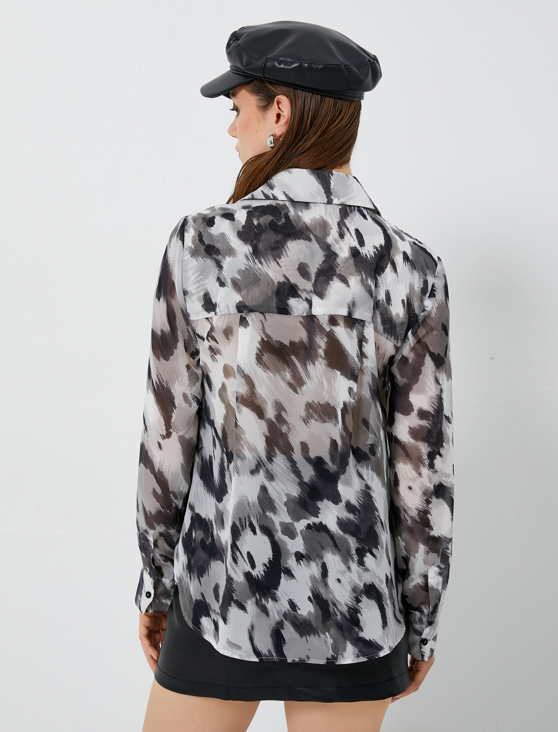 Uzun Kollu Gömlek Düğmeli Kapaklı Cepli