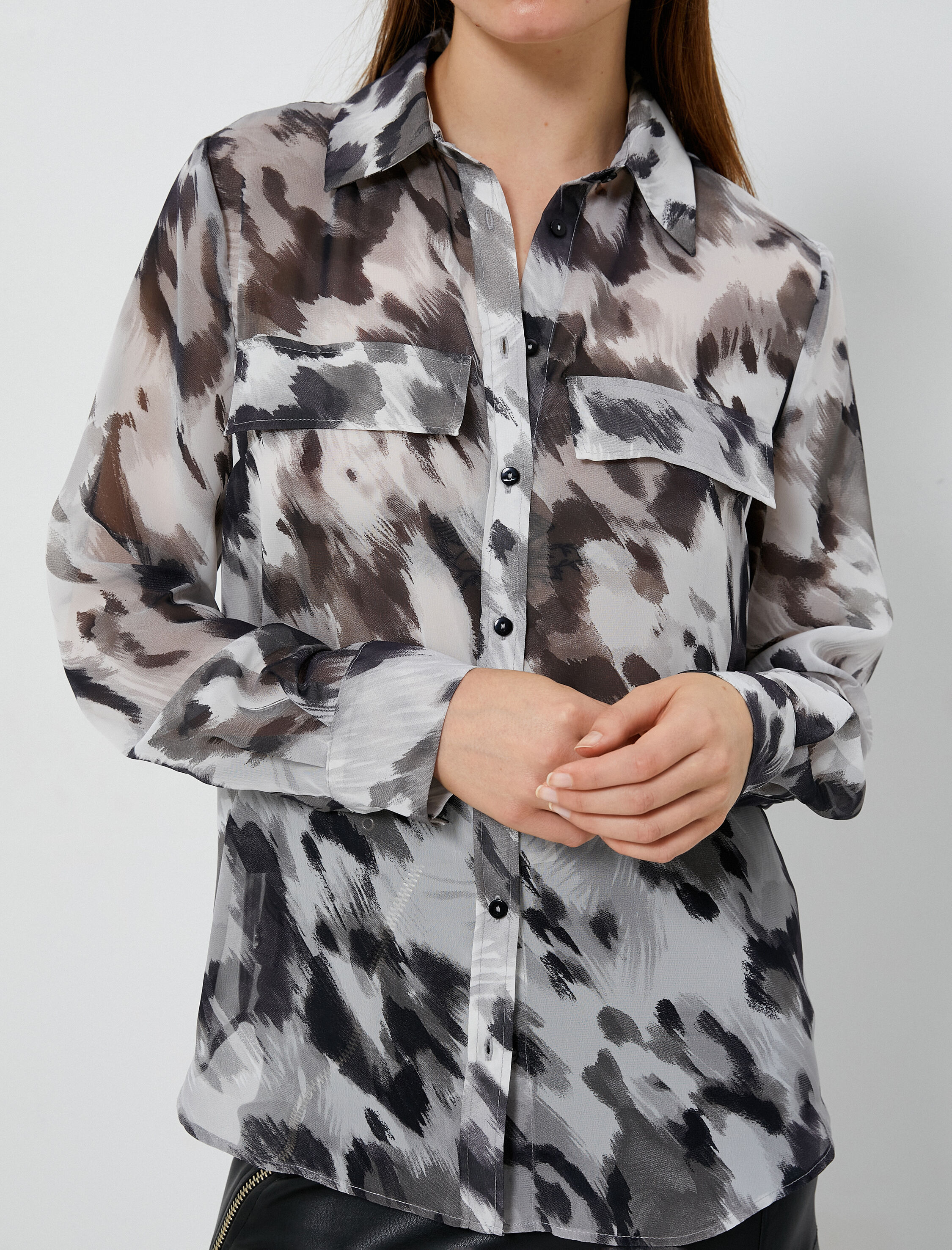 Uzun Kollu Gömlek Düğmeli Kapaklı Cepli