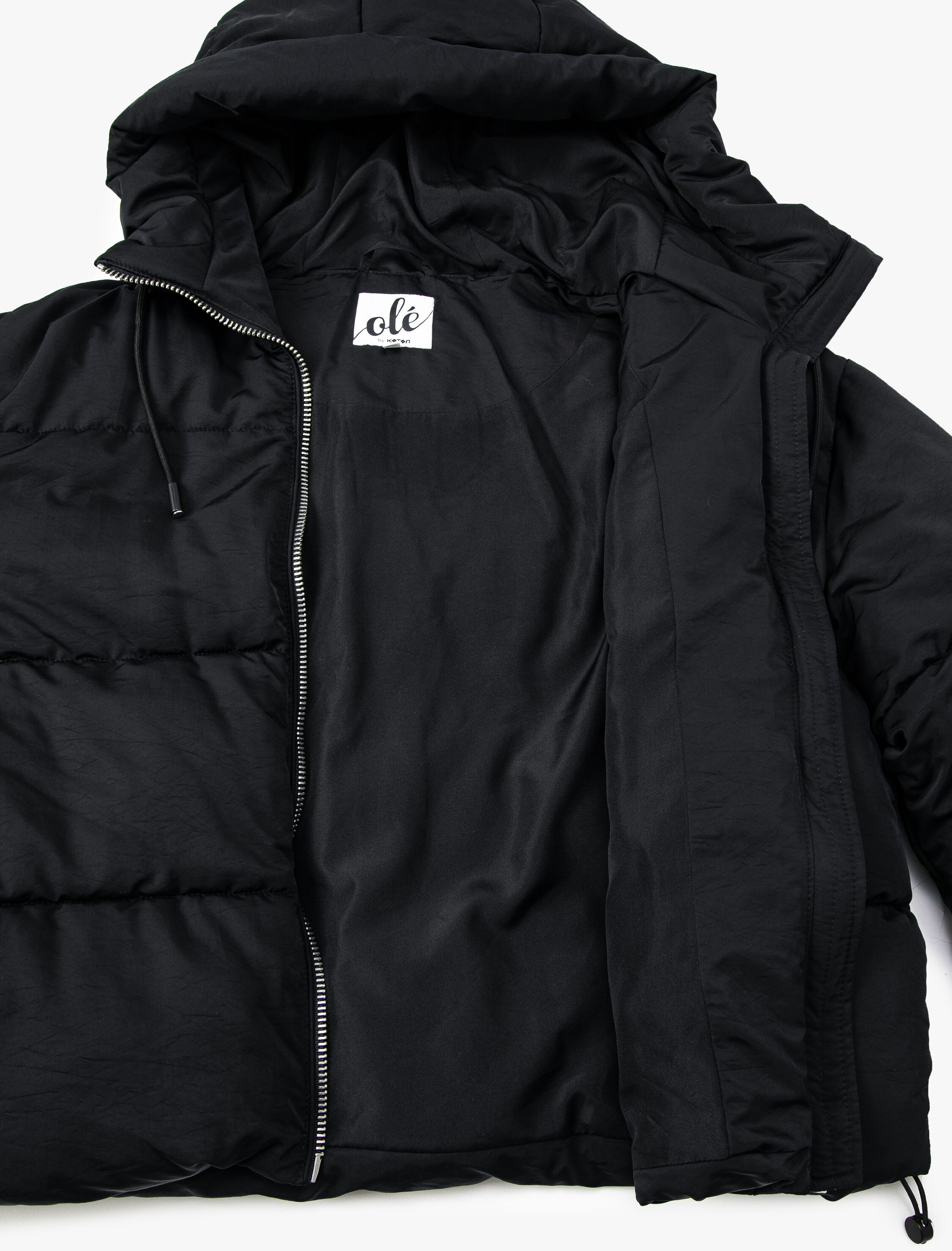   Kısa Şişme Mont Kapüşonlu Fermuarlı Cep Detaylı Dik Yaka