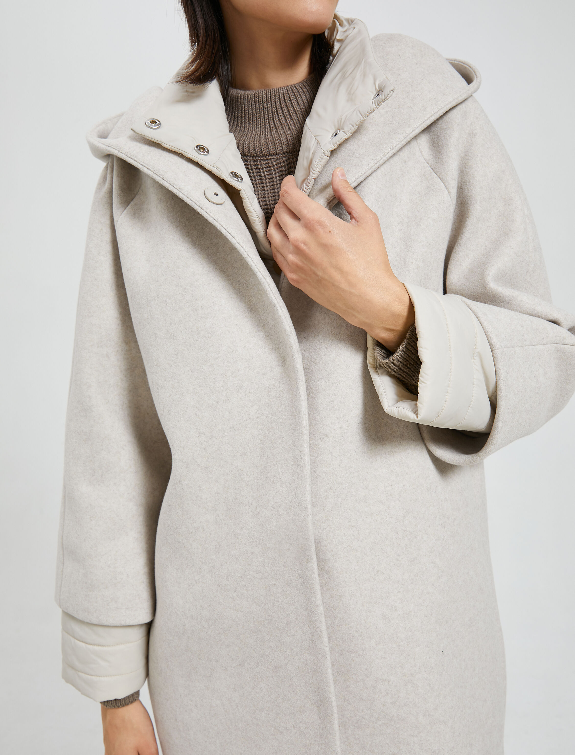   Kaşe Kaban İki Parça Görünümlü