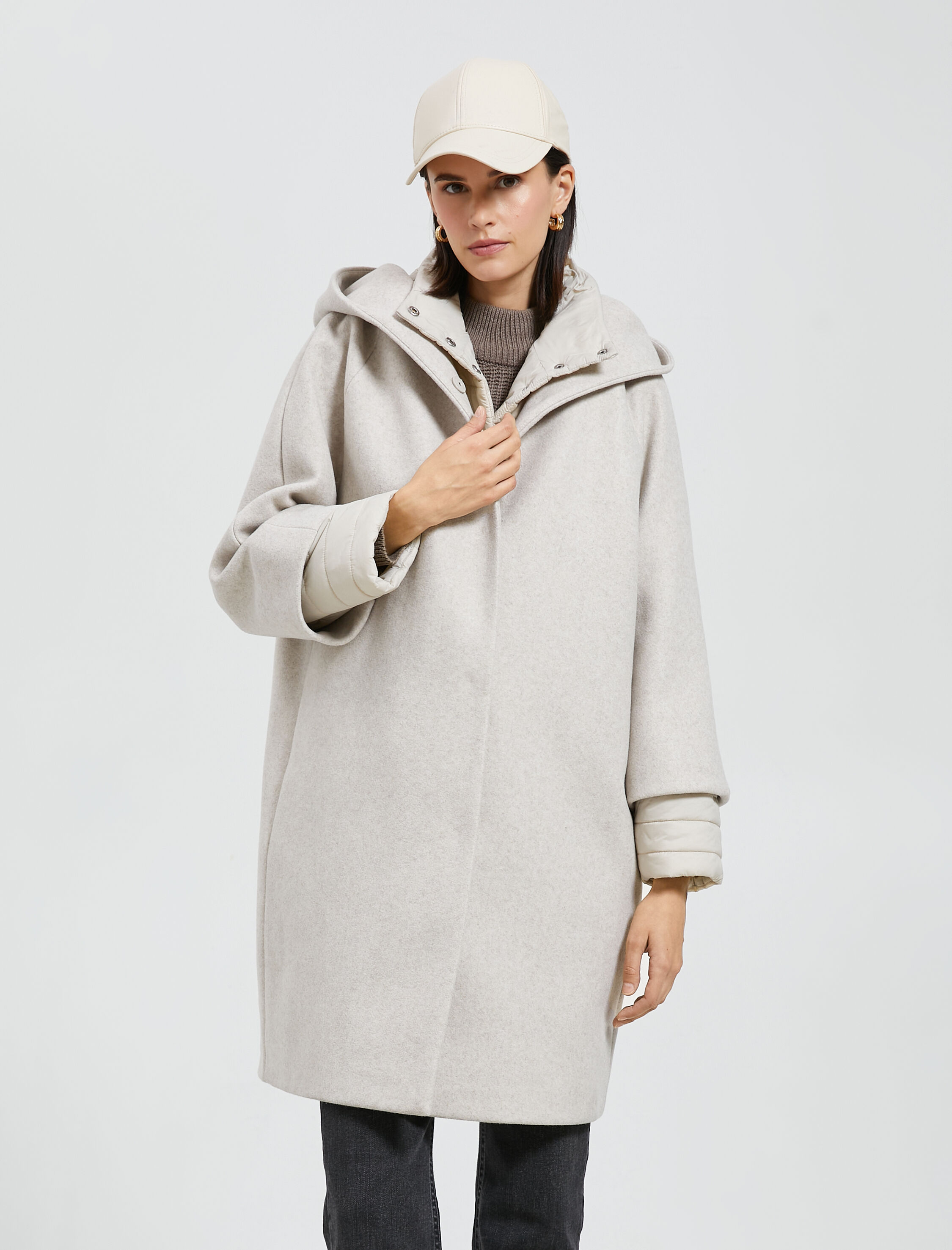   Kaşe Kaban İki Parça Görünümlü