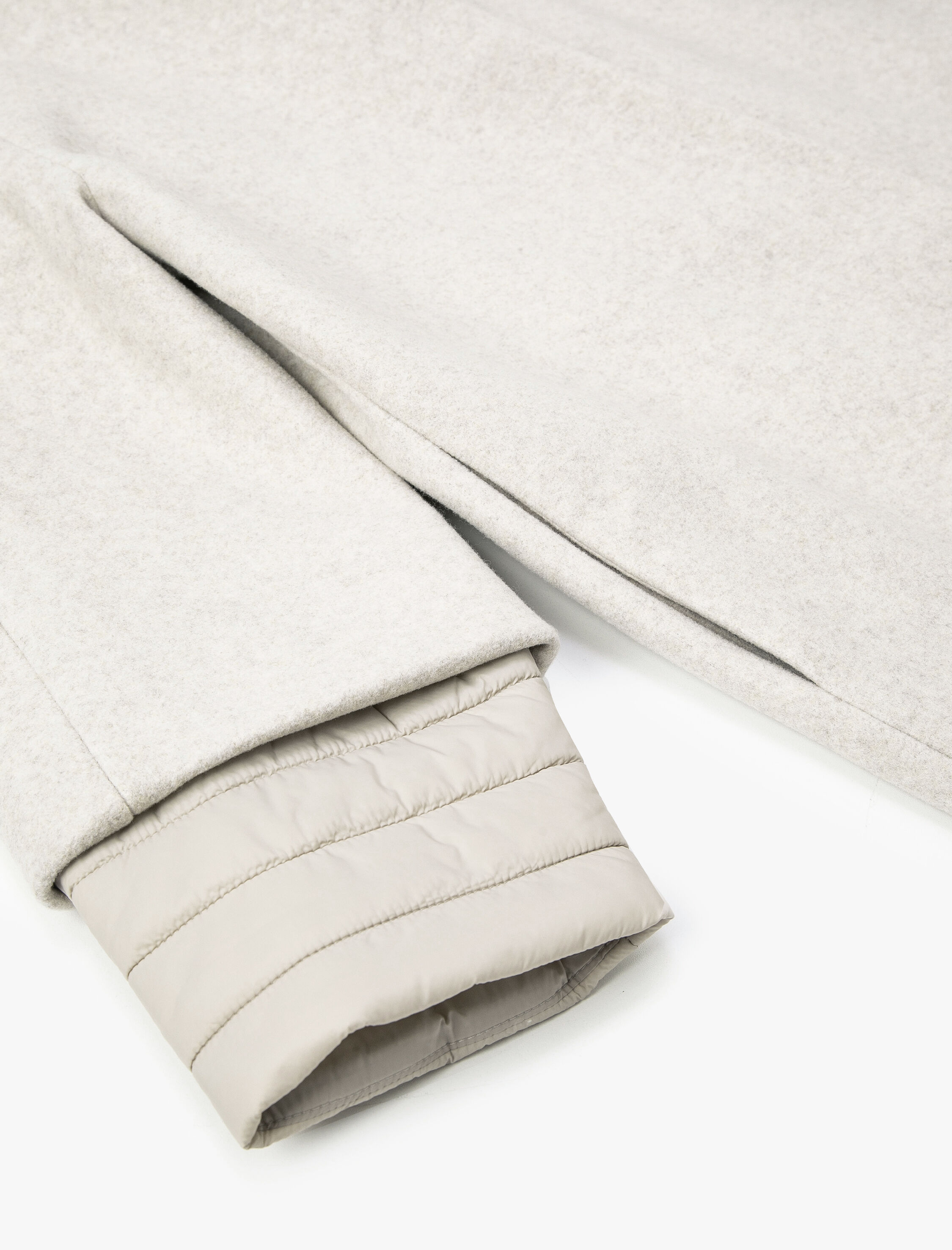   Kaşe Kaban İki Parça Görünümlü