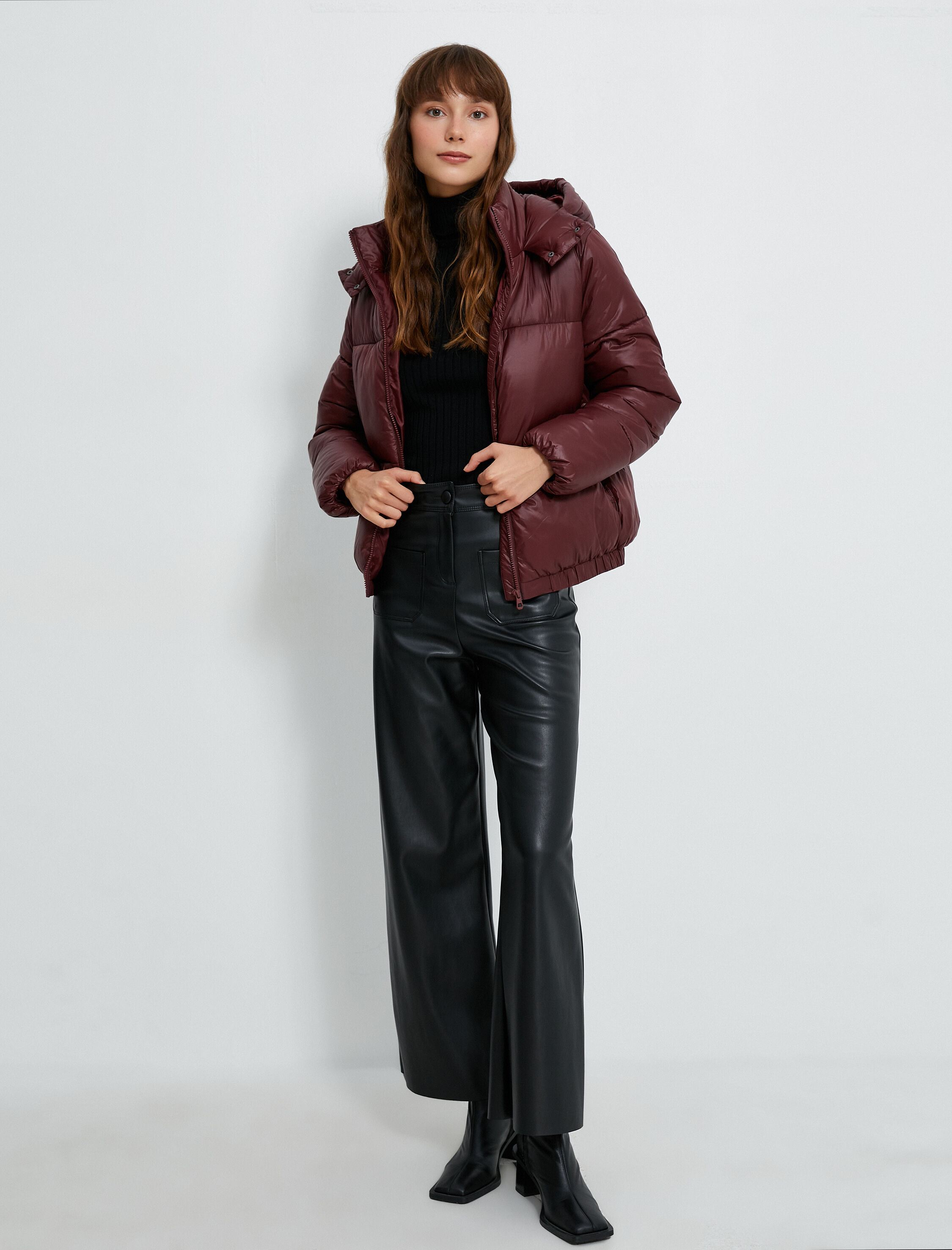   Kısa Şişme Mont Kapüşonlu Fermuarlı Beli Lastikli Cepli