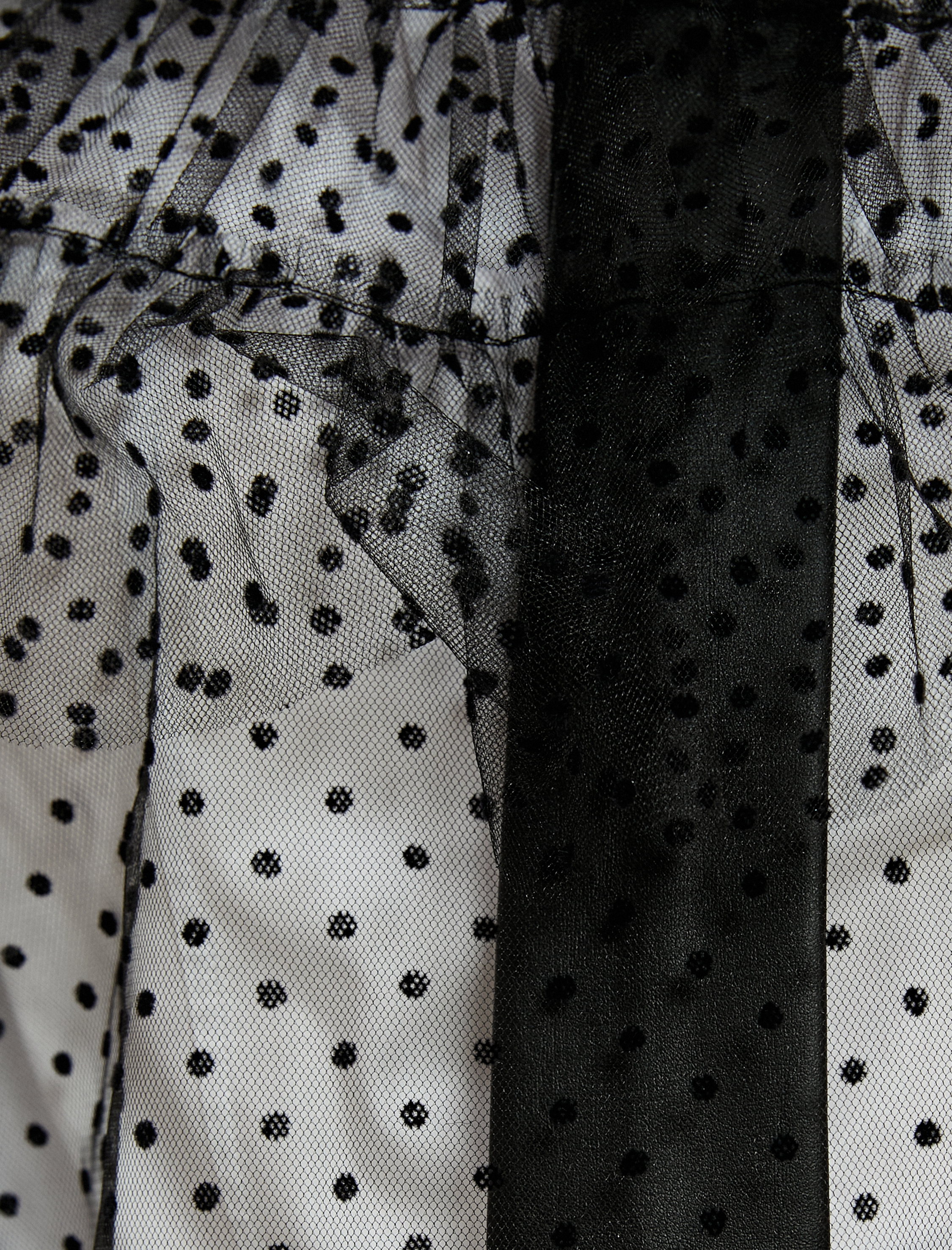   Kapşonlu Tül Transparan Bluz Fırfırlı Uzun Kollu Puantiyeli