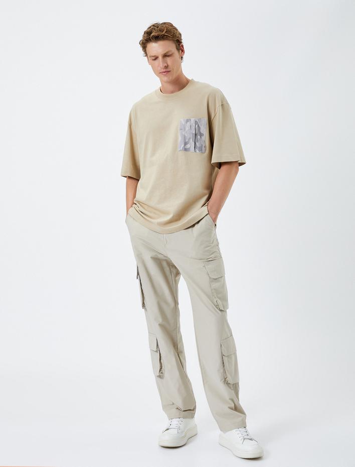  Bisiklet Yaka Tişört Cep Detaylı Kamuflaj Baskılı Kısa Kollu