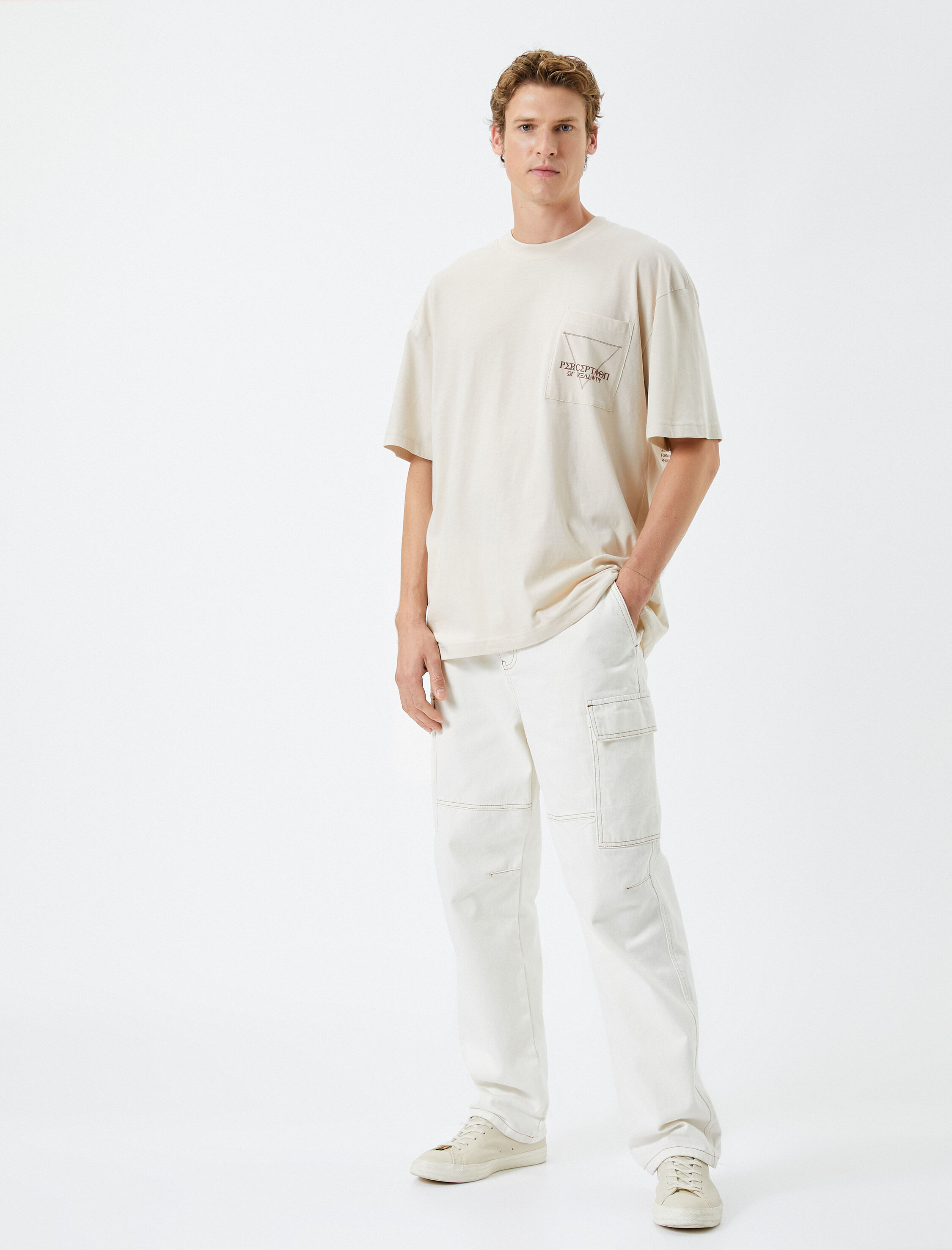   Oversize Tişört Arkası Baskılı Cep Detaylı İşlemeli Bisiklet Yaka