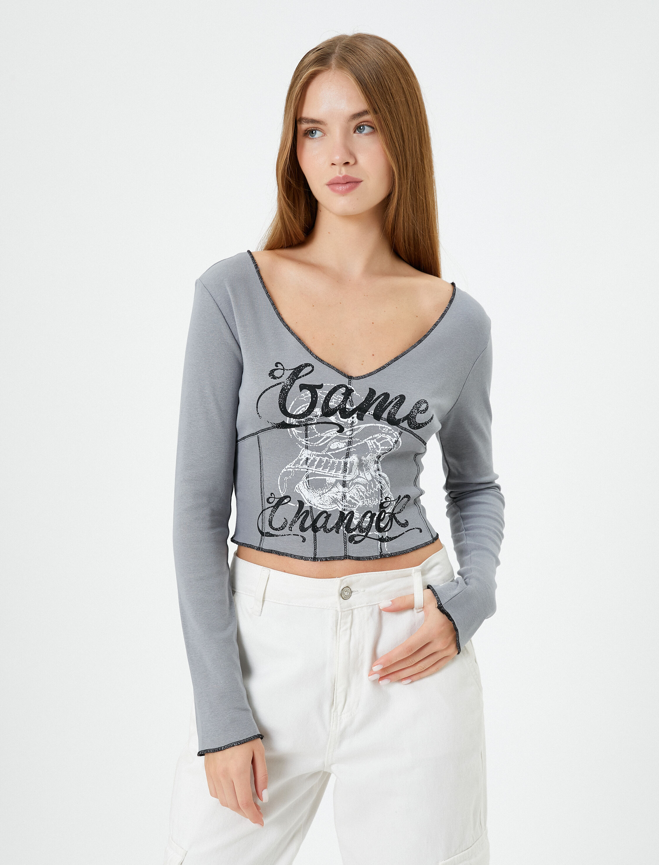   Derin V Yaka Crop Tişört Uzun Kollu Gotik Temalı Baskılı Pamuklu