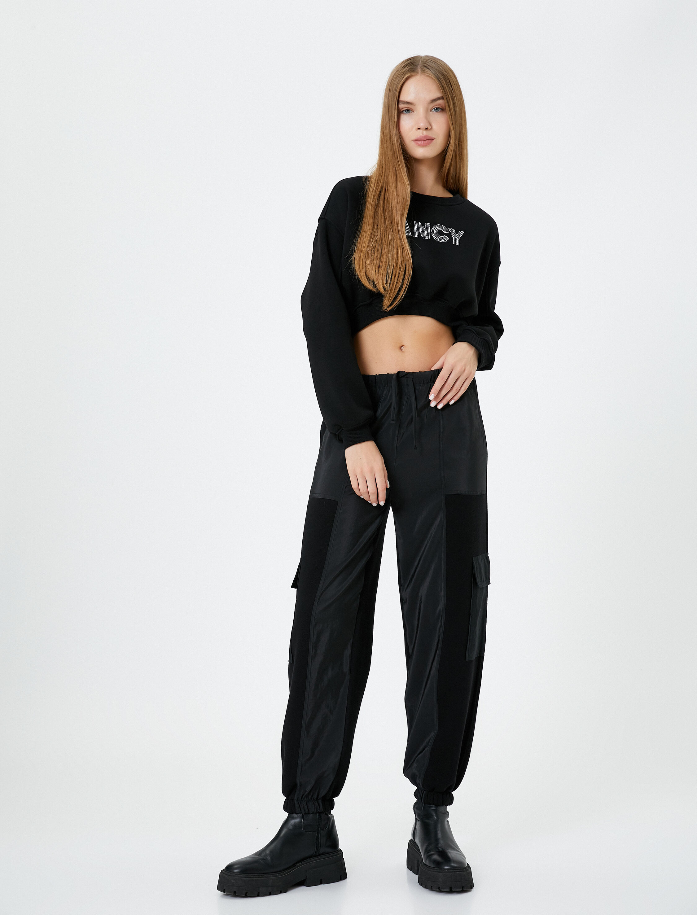   Şardonlu Jogger Kargo Pantolon Cepli Beli Bağlamalı Rahat Kesim