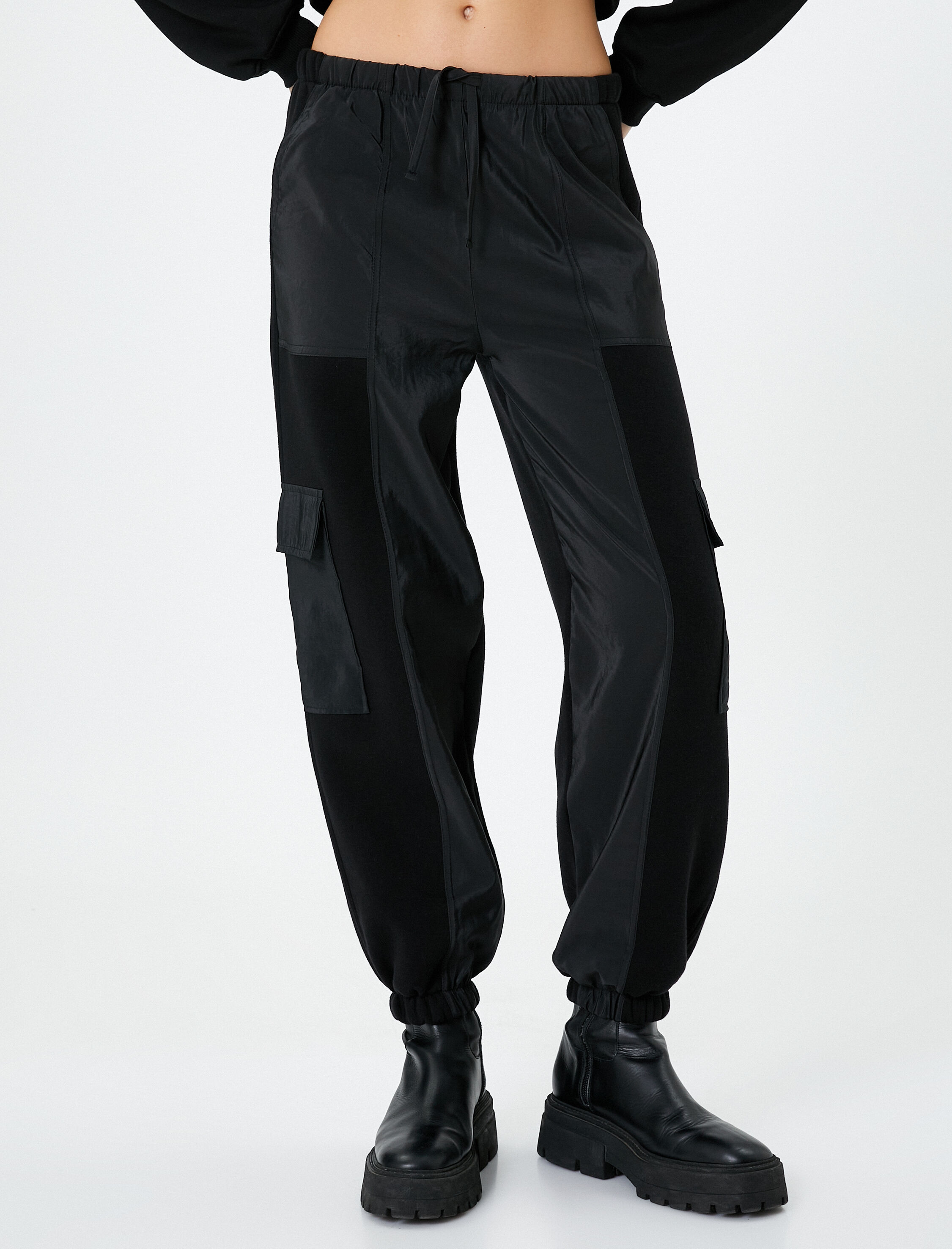   Şardonlu Jogger Kargo Pantolon Cepli Beli Bağlamalı Rahat Kesim