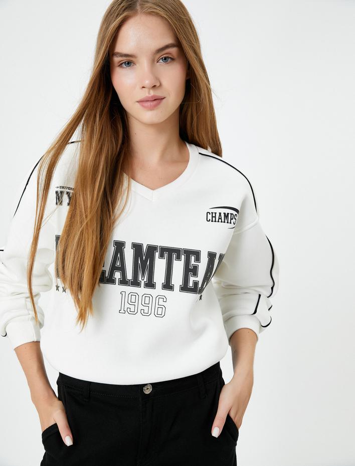  Şardonlu V Yaka Kolej Sweatshirt Baskılı Uzun Kollu