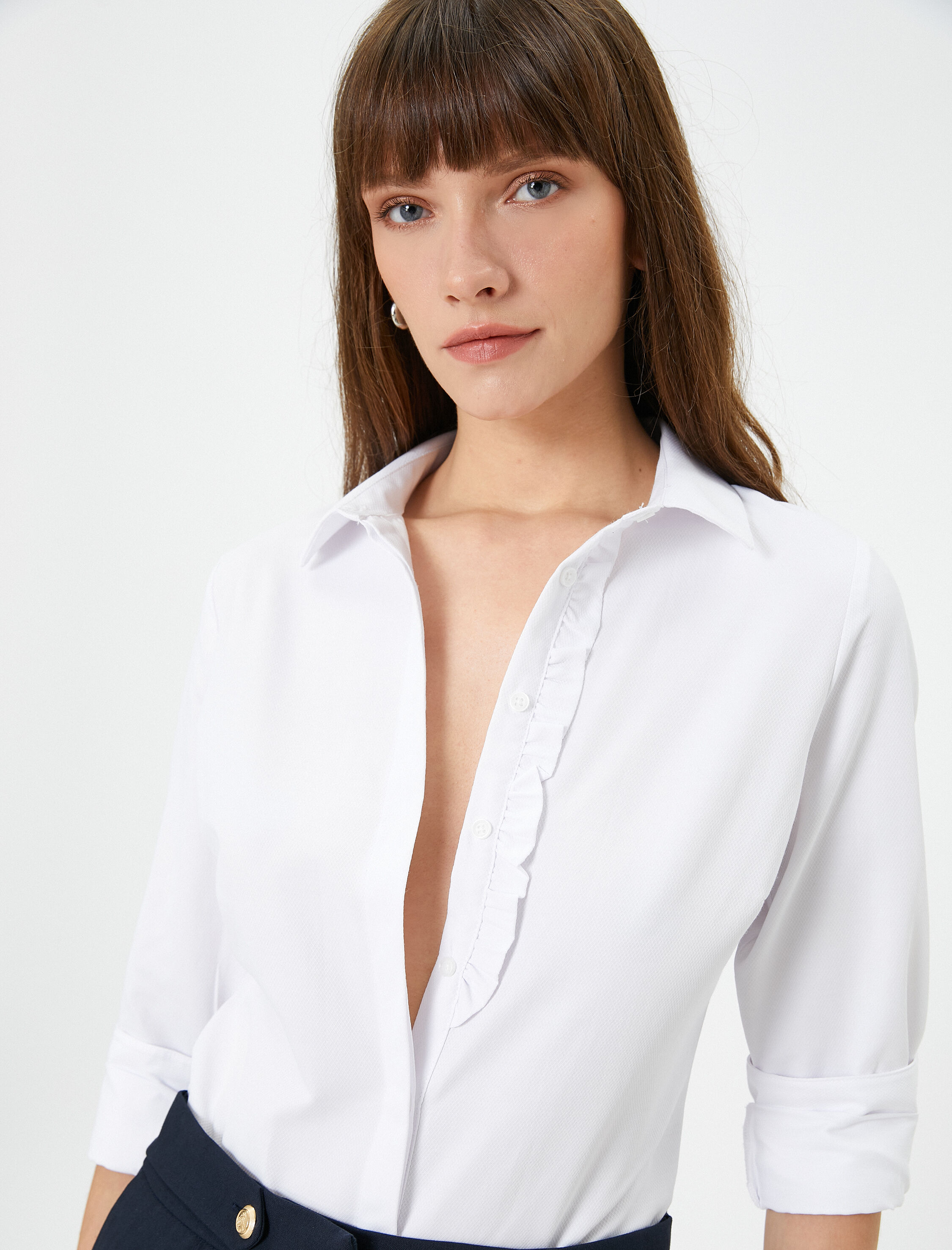   Uzun Kollu Gömlek Slim Fit Fırfır Detaylı Düğmeli