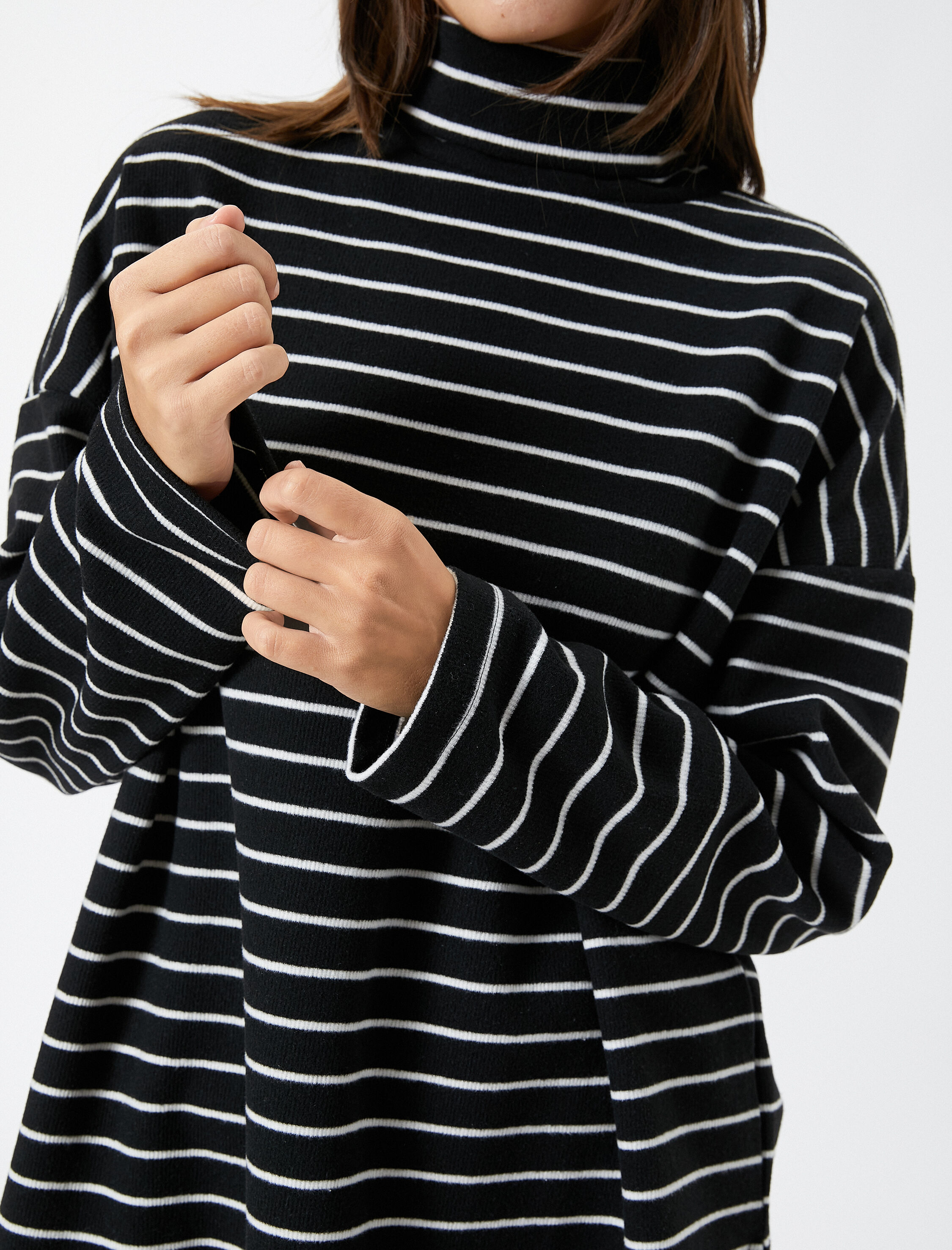   Boğazlı Kazak Uzun Kollu Düşük Omuzlu