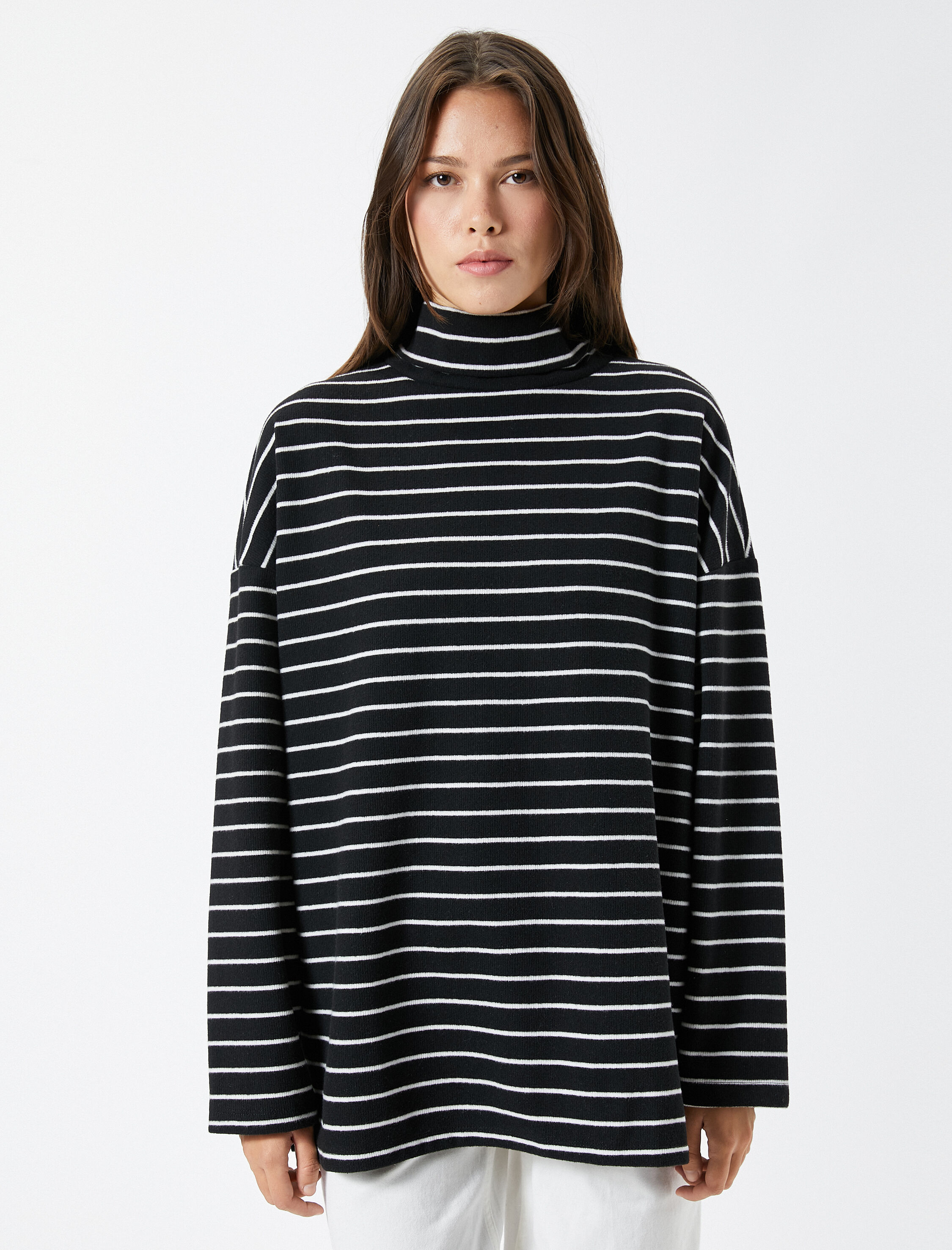   Boğazlı Kazak Uzun Kollu Düşük Omuzlu