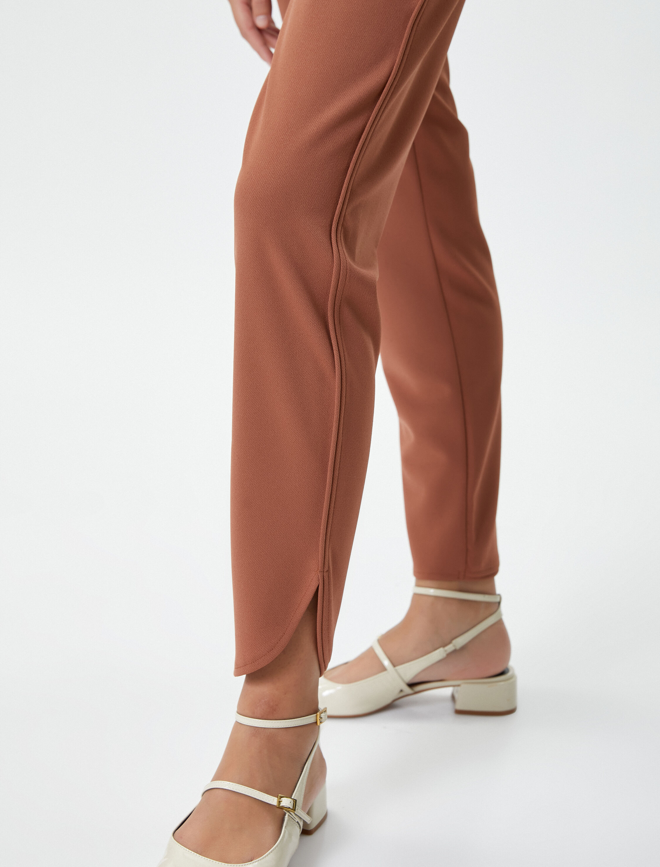   Jogger Pantolon Beli Lastikli Cep Detaylı