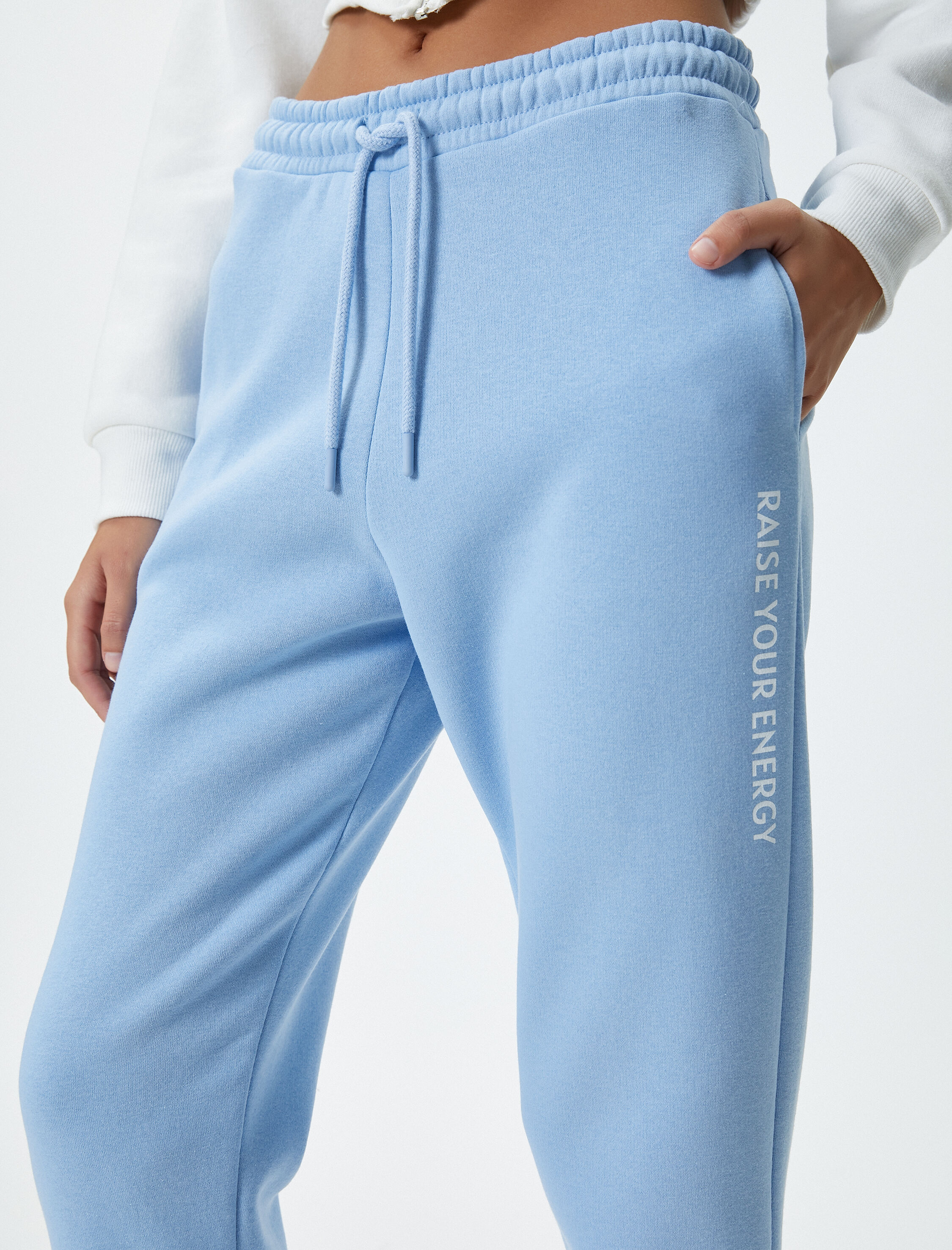   Jogger Rahat Kesim Eşofman Altı Şardonlu Cepli Baskı Detaylı Pamuk Karışımlı