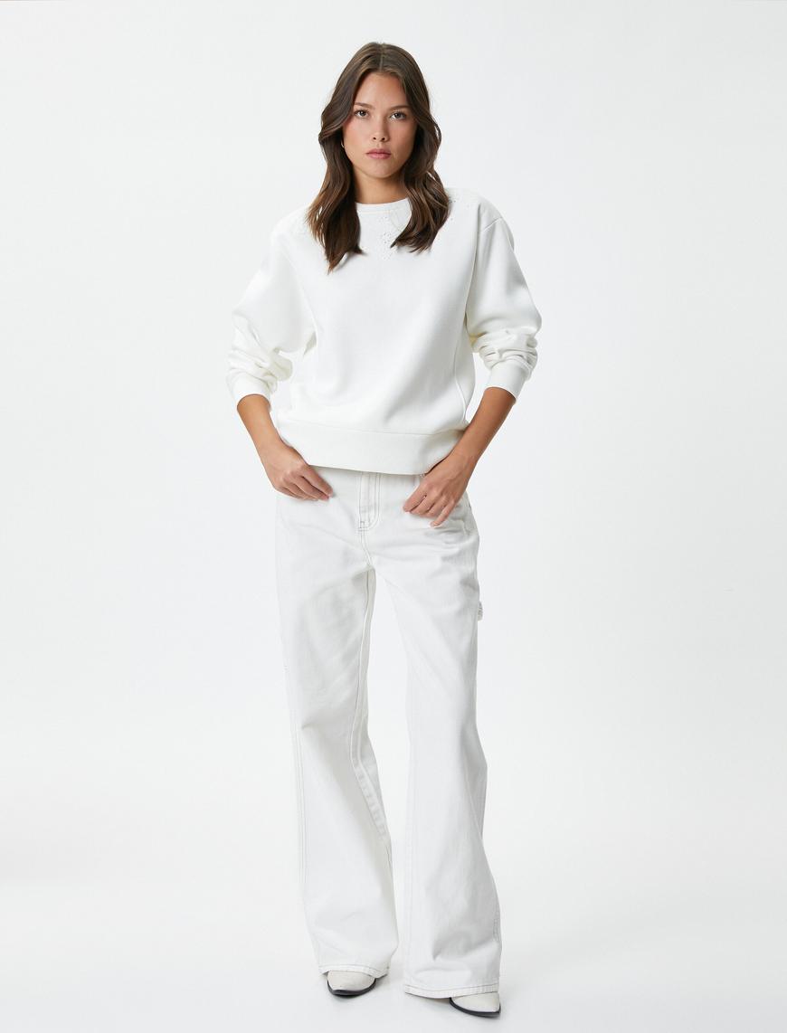   Bisiklet Yaka Sweatshirt Çiçek Nakış Detaylı Ribanalı