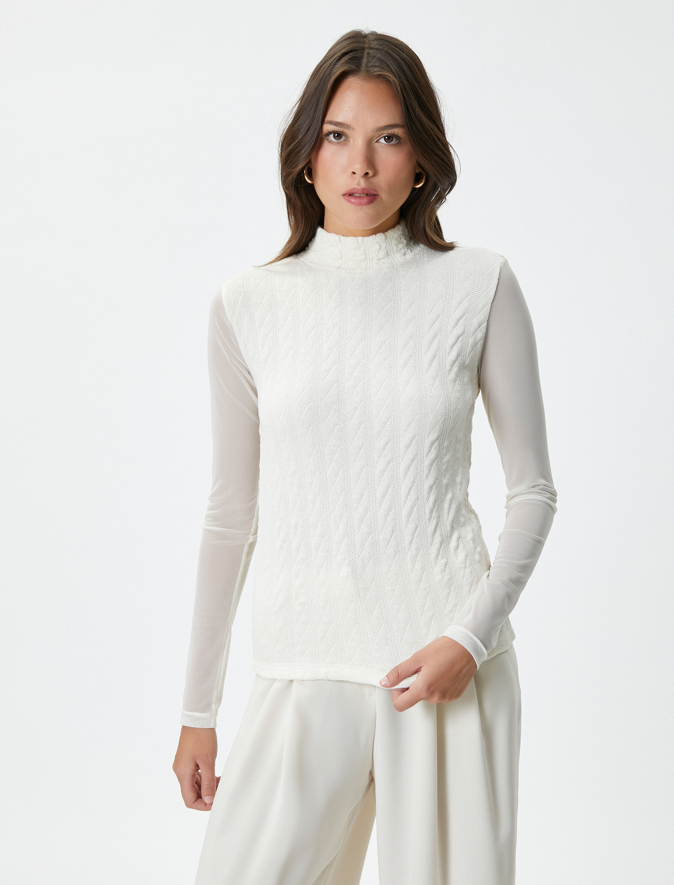   Uzun Kollu Tişört Tül Detaylı Dik Yaka Dokulu Slim Fit