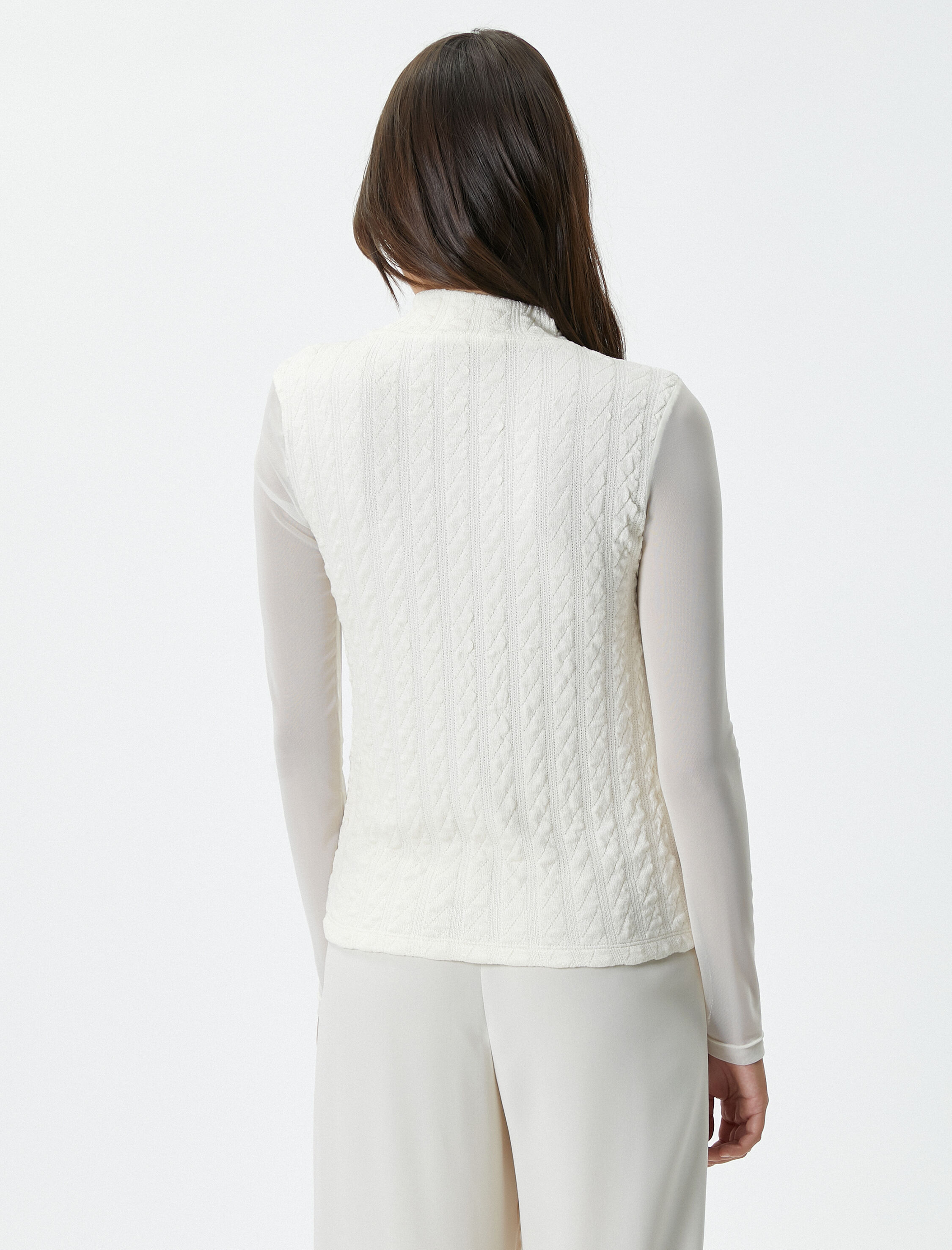   Uzun Kollu Tişört Tül Detaylı Dik Yaka Dokulu Slim Fit