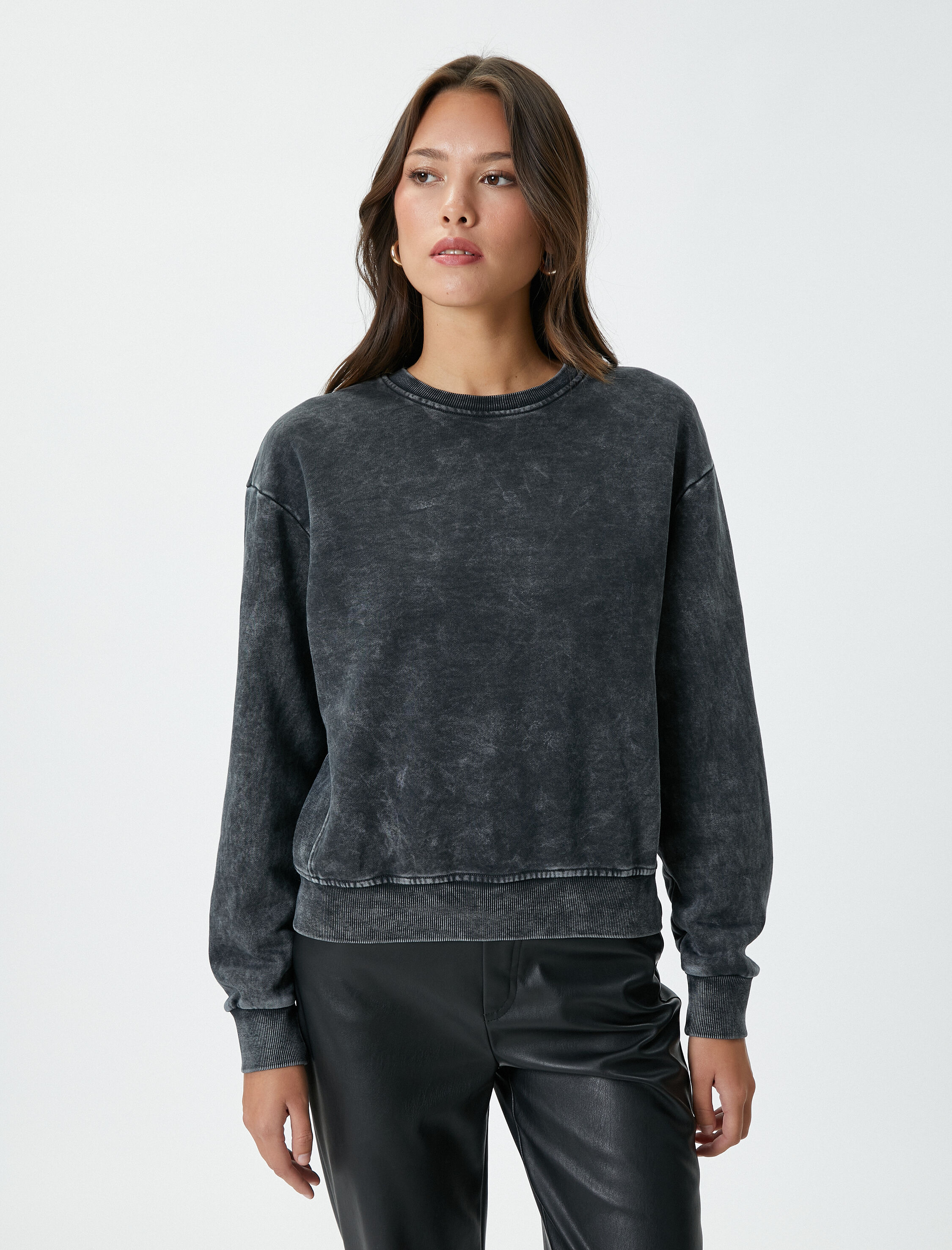   Bisiklet Yaka Sweatshirt Yıkamalı Ribanalı