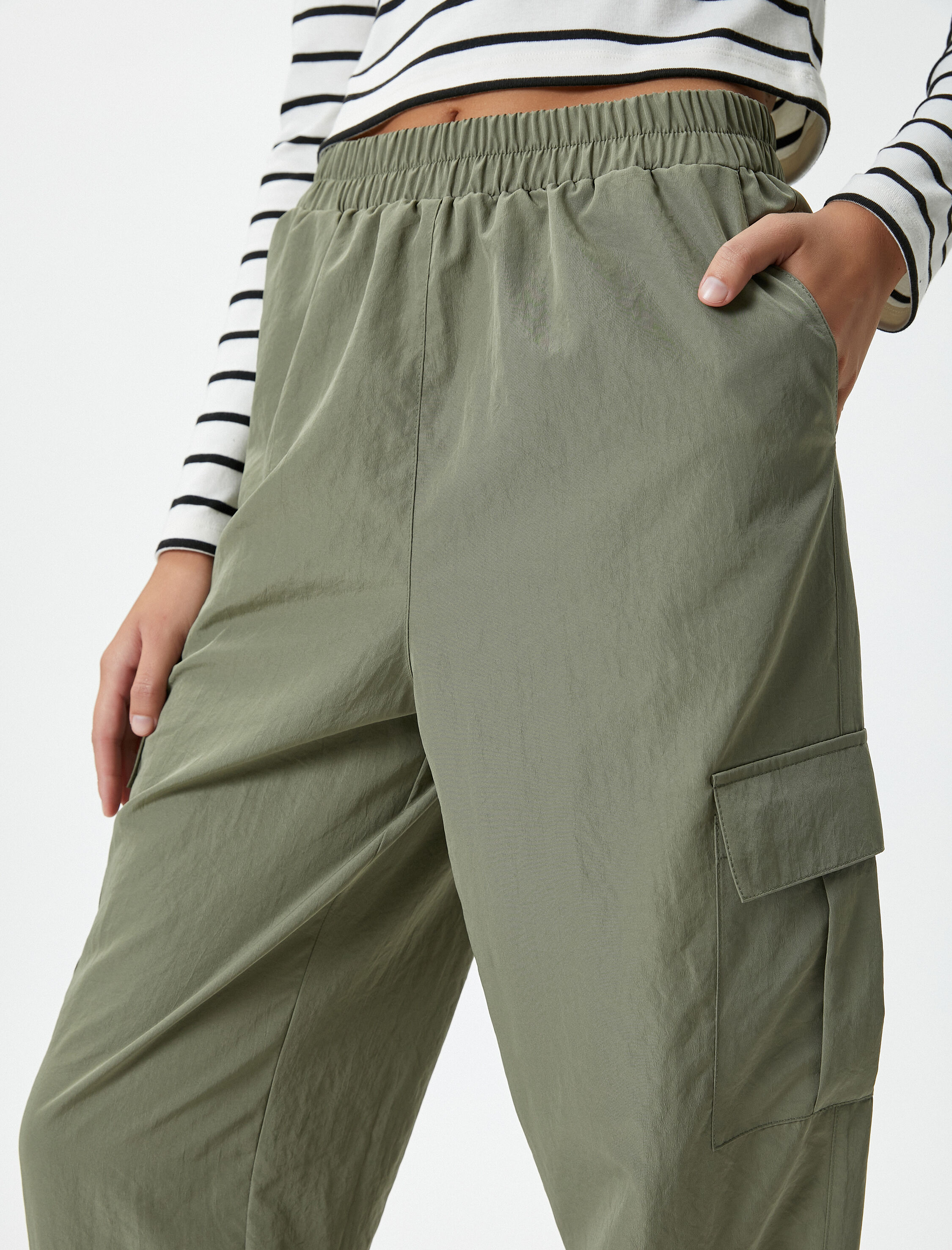   Kargo Pantolon Beli ve Paçası Lastikli Kapaklı Cepli