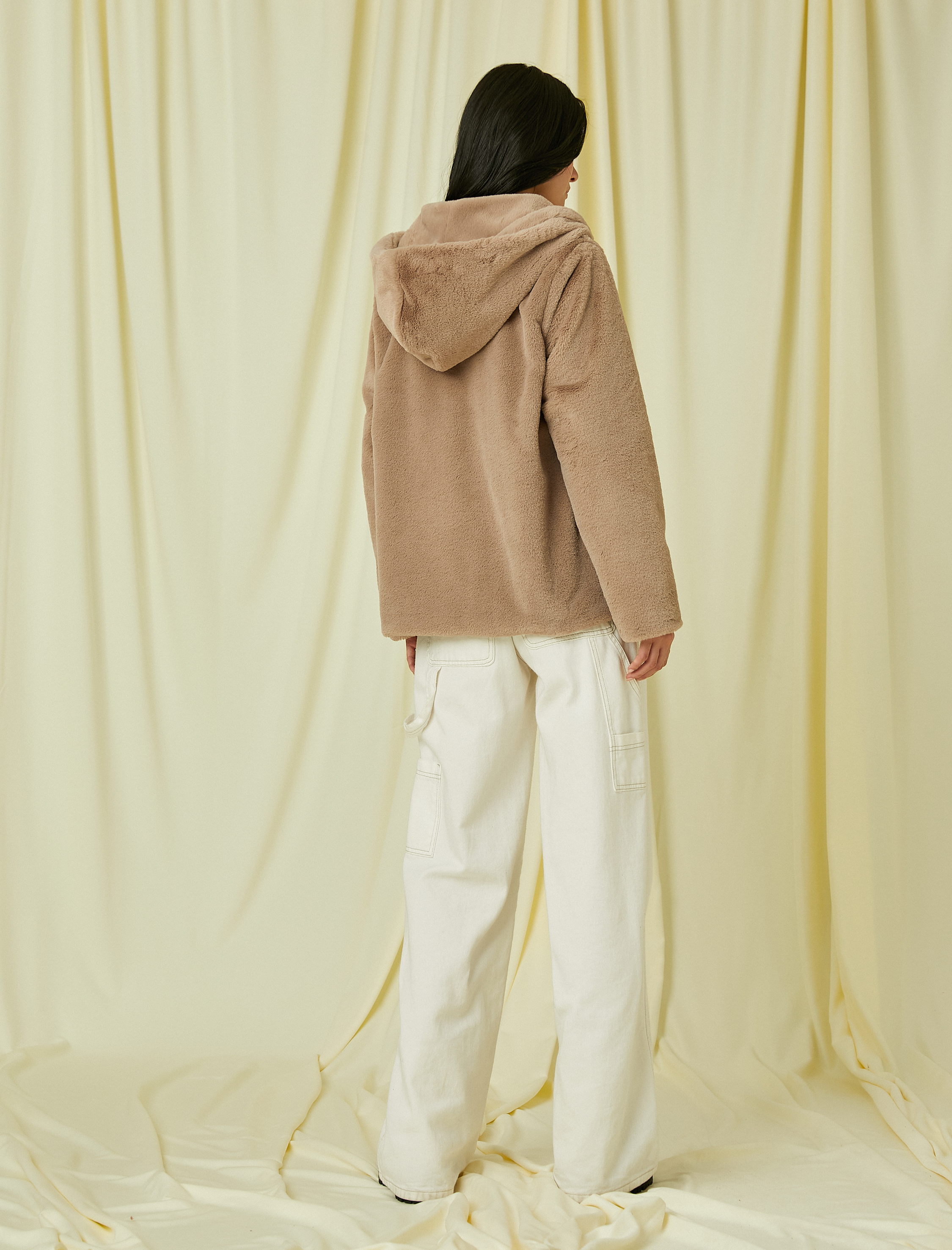   Kapüşonlu Oversize Peluş Kısa Kaban