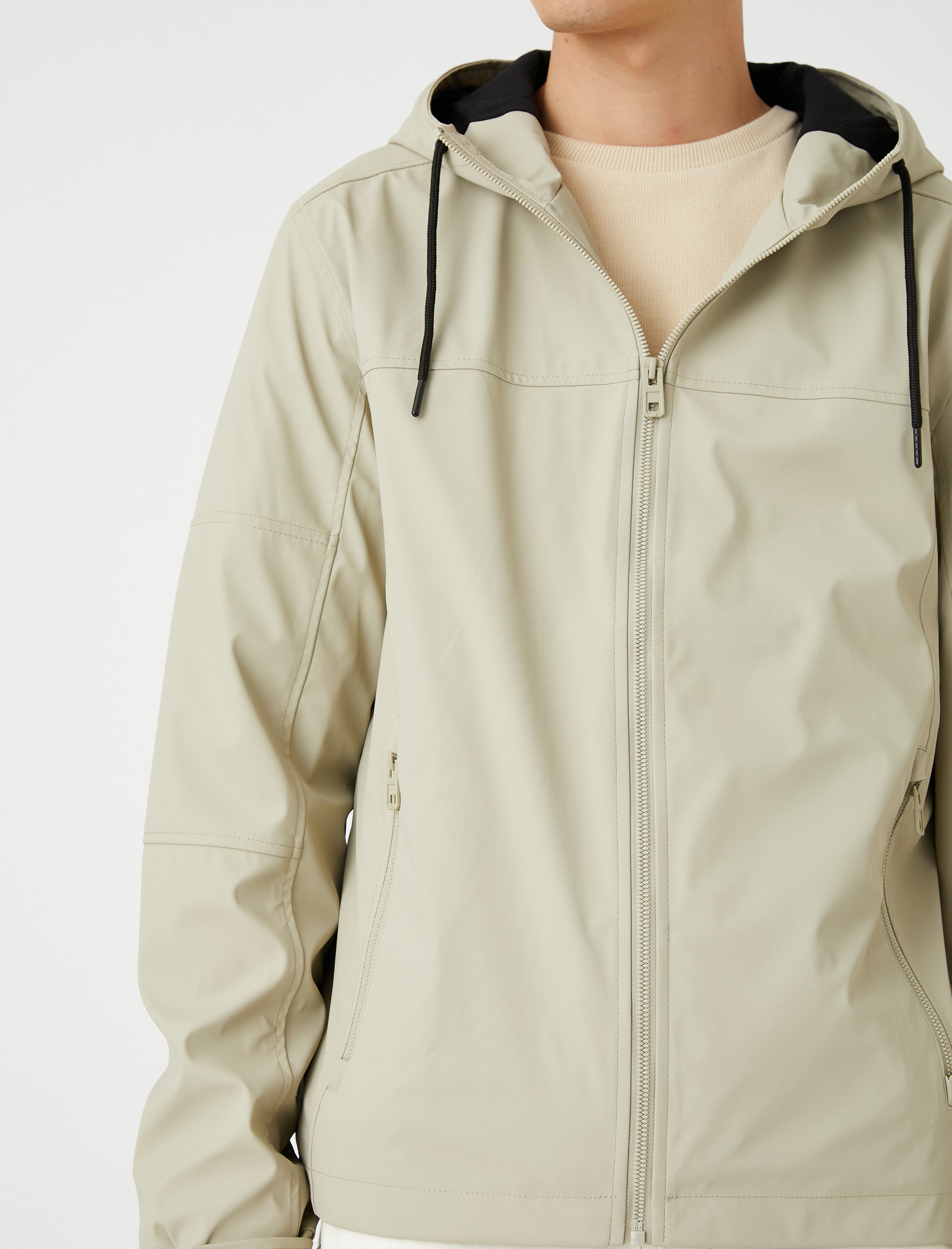   Deri Görünümlü Ceket Kapşonlu Fermuarlı Cep Detaylı