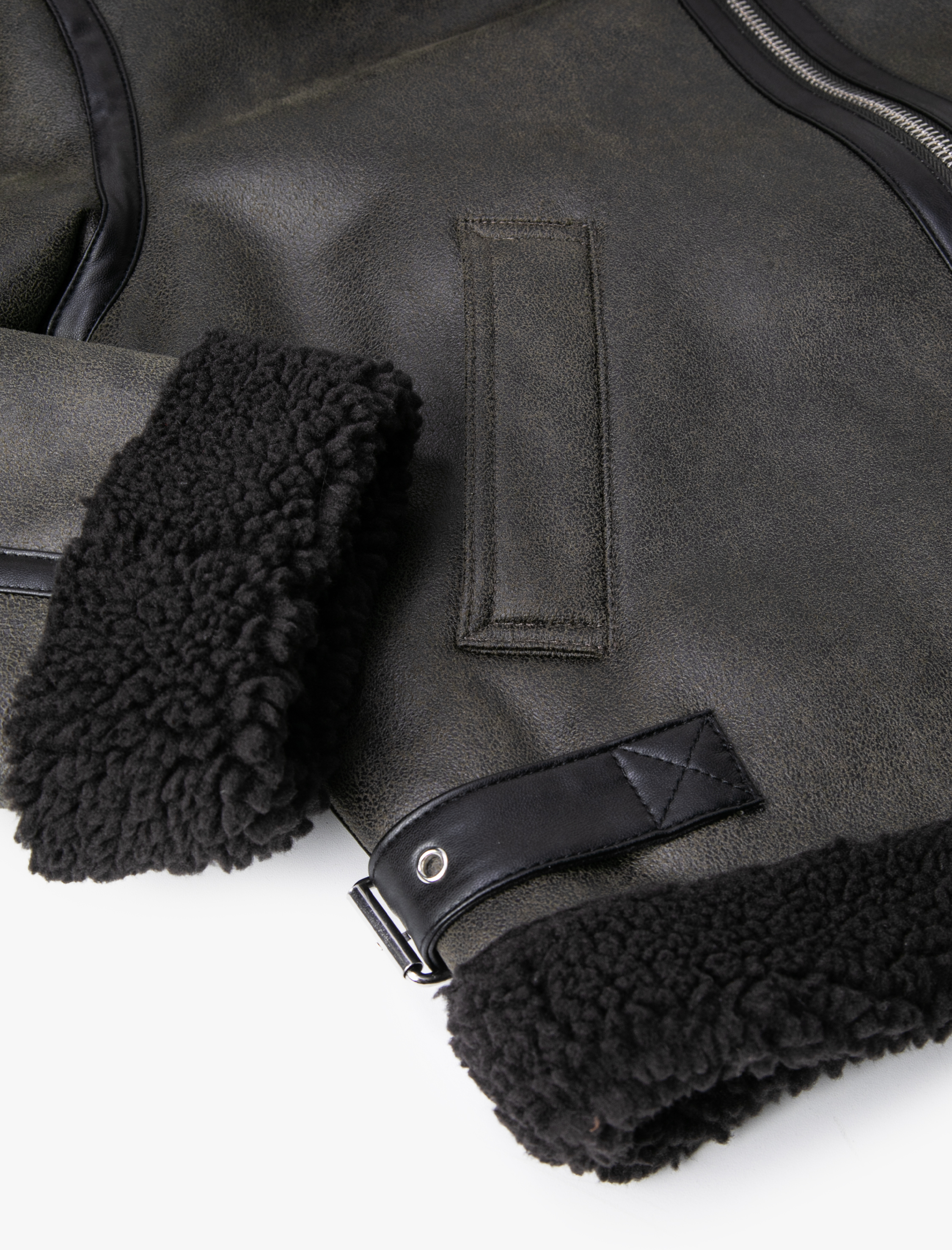   Biker Ceket Suni Deri Peluş Detaylı