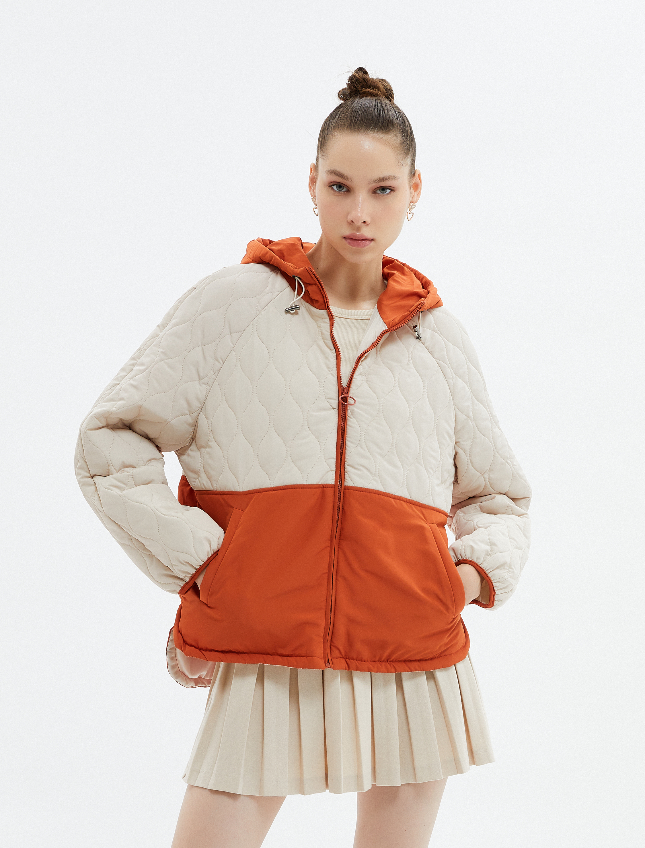   Kapitone Mont Kapşonlu Renk Bloklu Cepli Astarlı