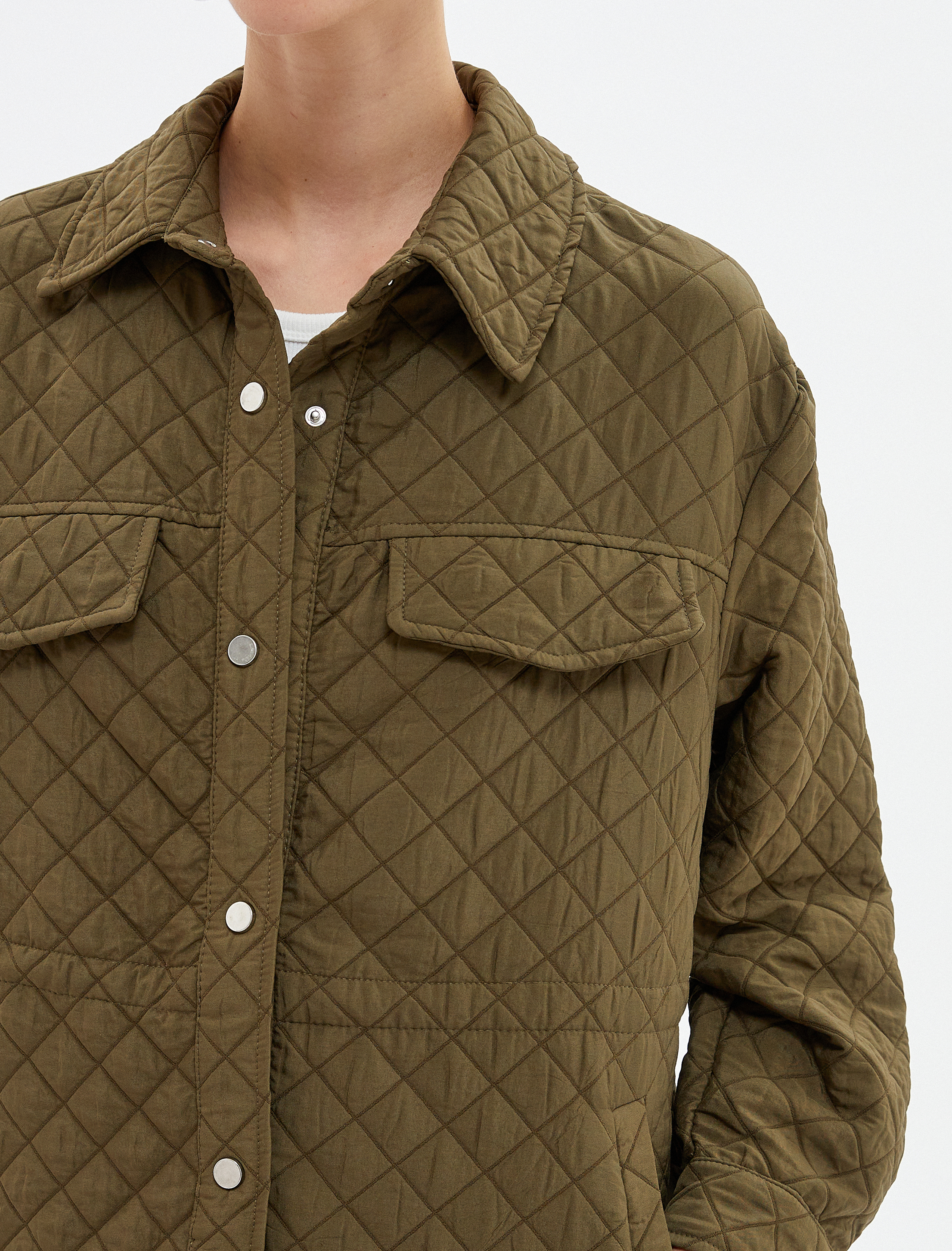   Kapitone Ceket Çıtçıt Düğmeli Gömlek Yaka Cep Detaylı