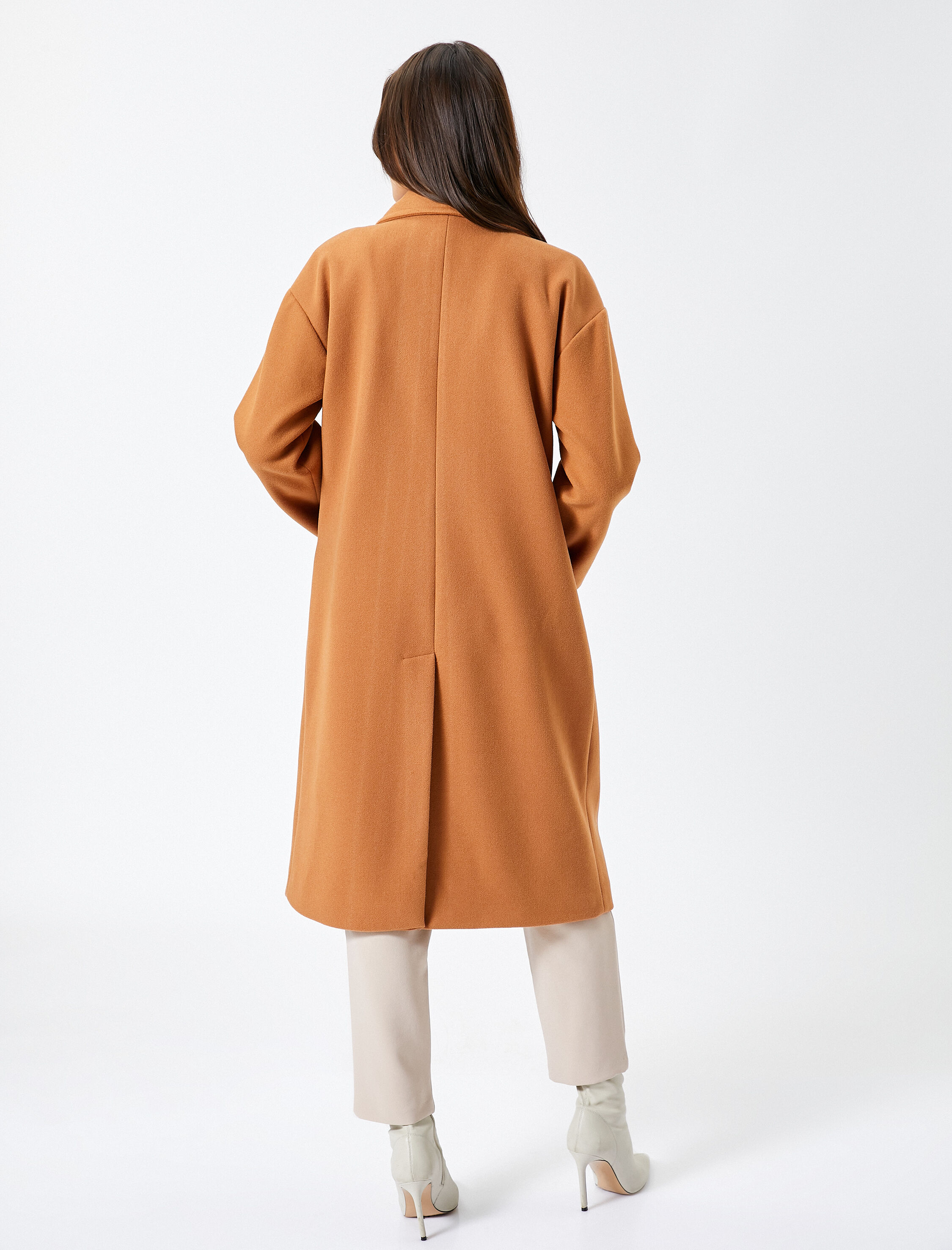   Uzun Kaşe Kaban Kruvaze Düğmeli Cep Detaylı