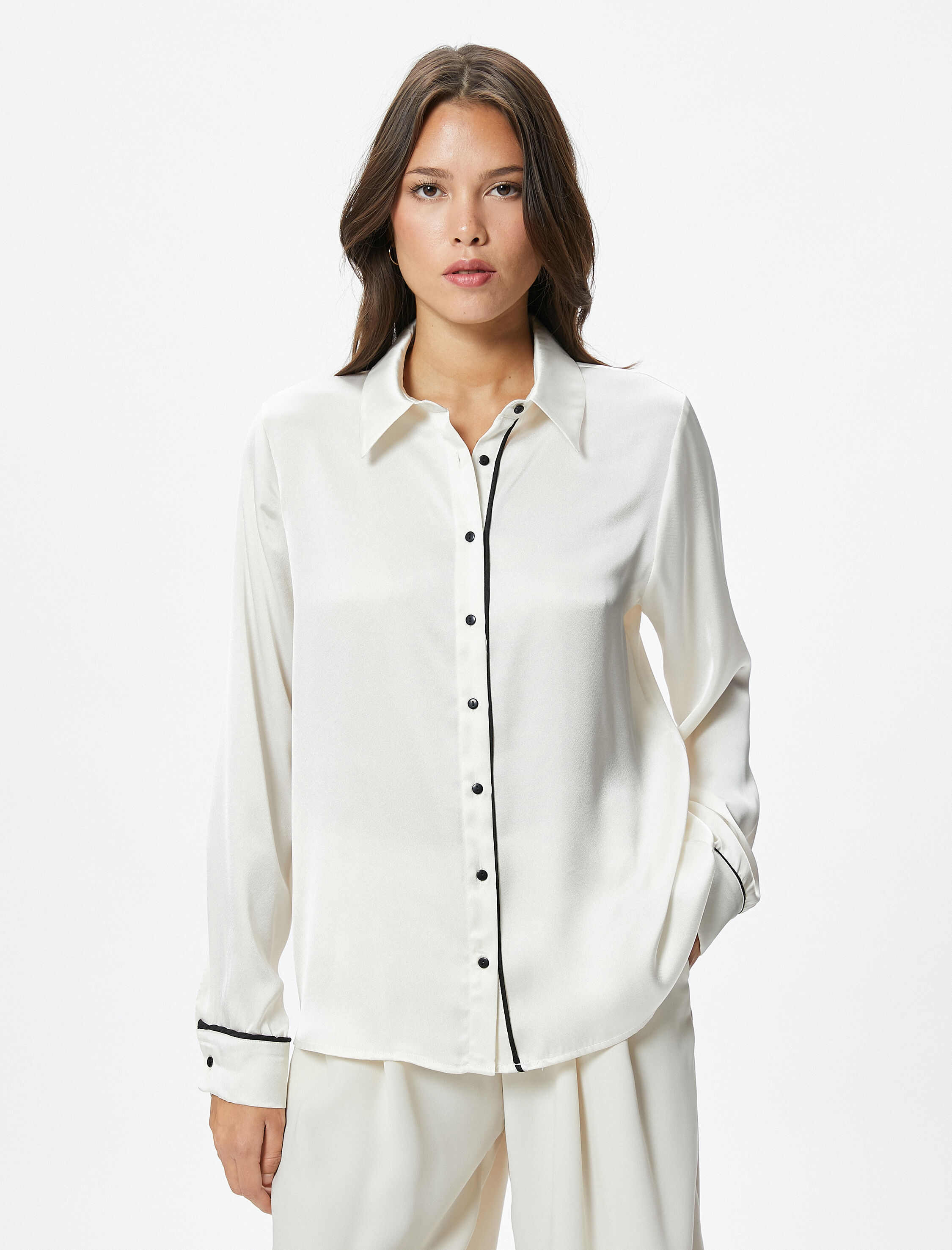   Saten Gömlek Uzun Kollu Şerit Detaylı Düğmeli