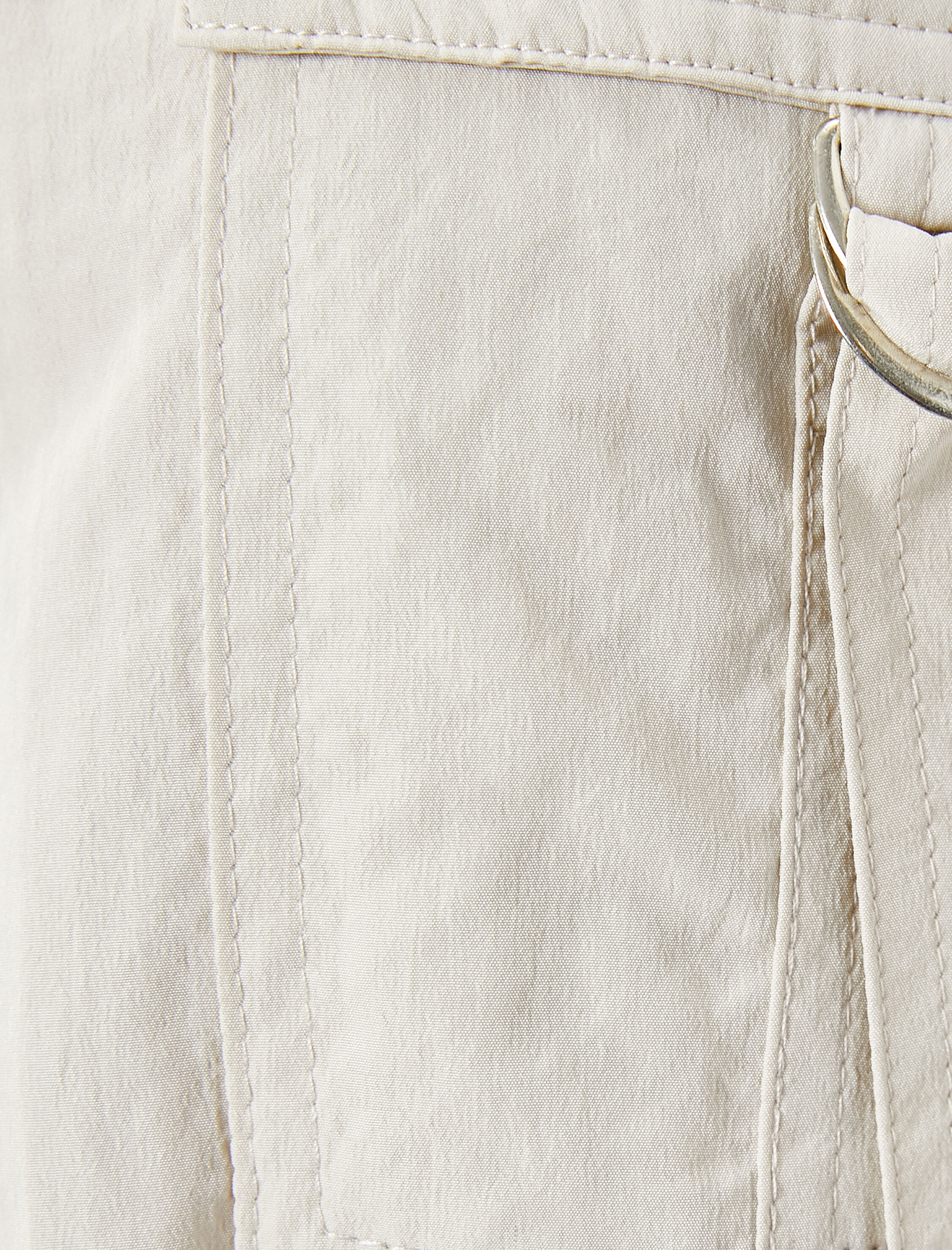   Crop Gömlek Kargo Cepli Düğmeli Metal Aksesuarlı