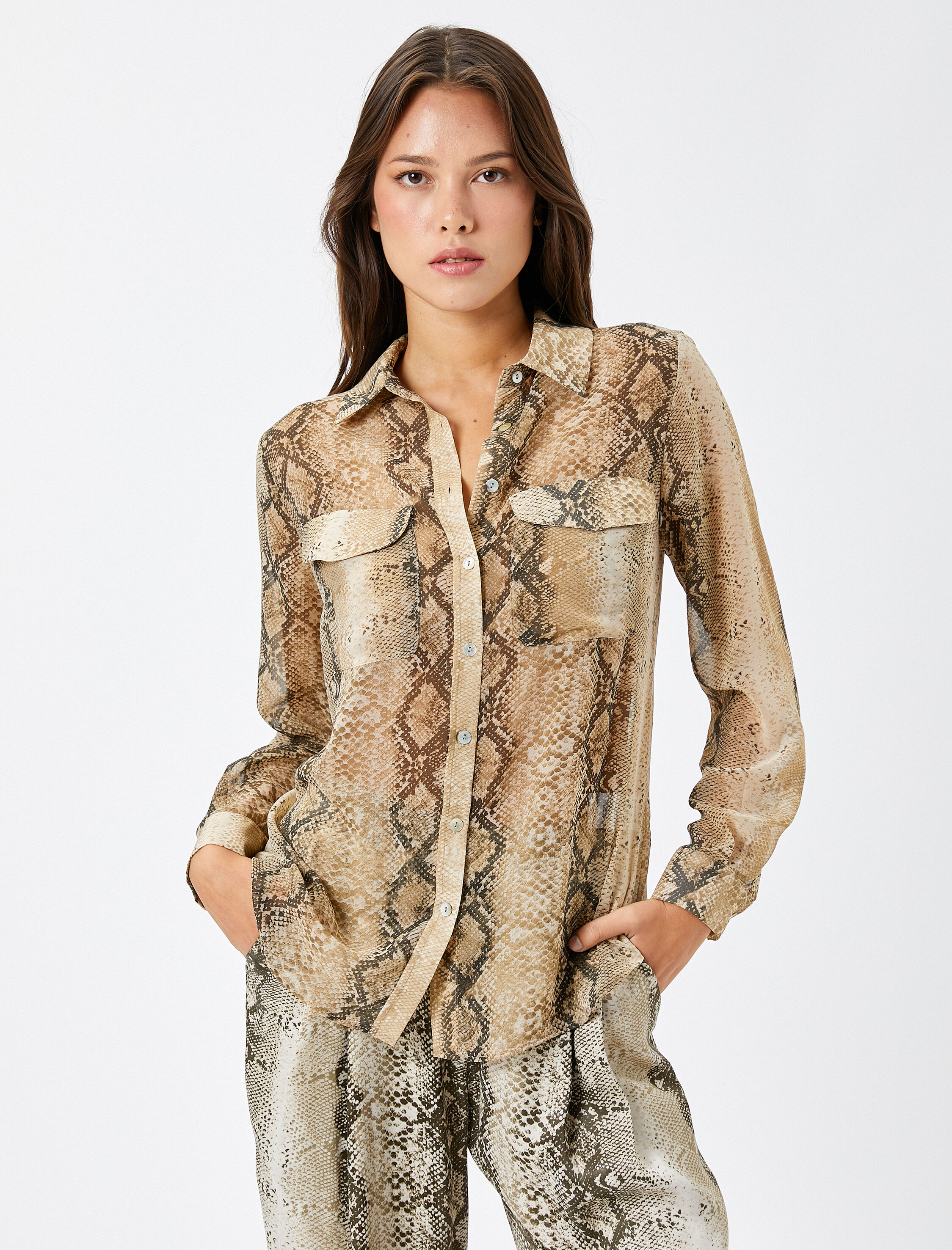   Uzun Kollu Gömlek Yılan Derisi Desenli Düğmeli Cepli