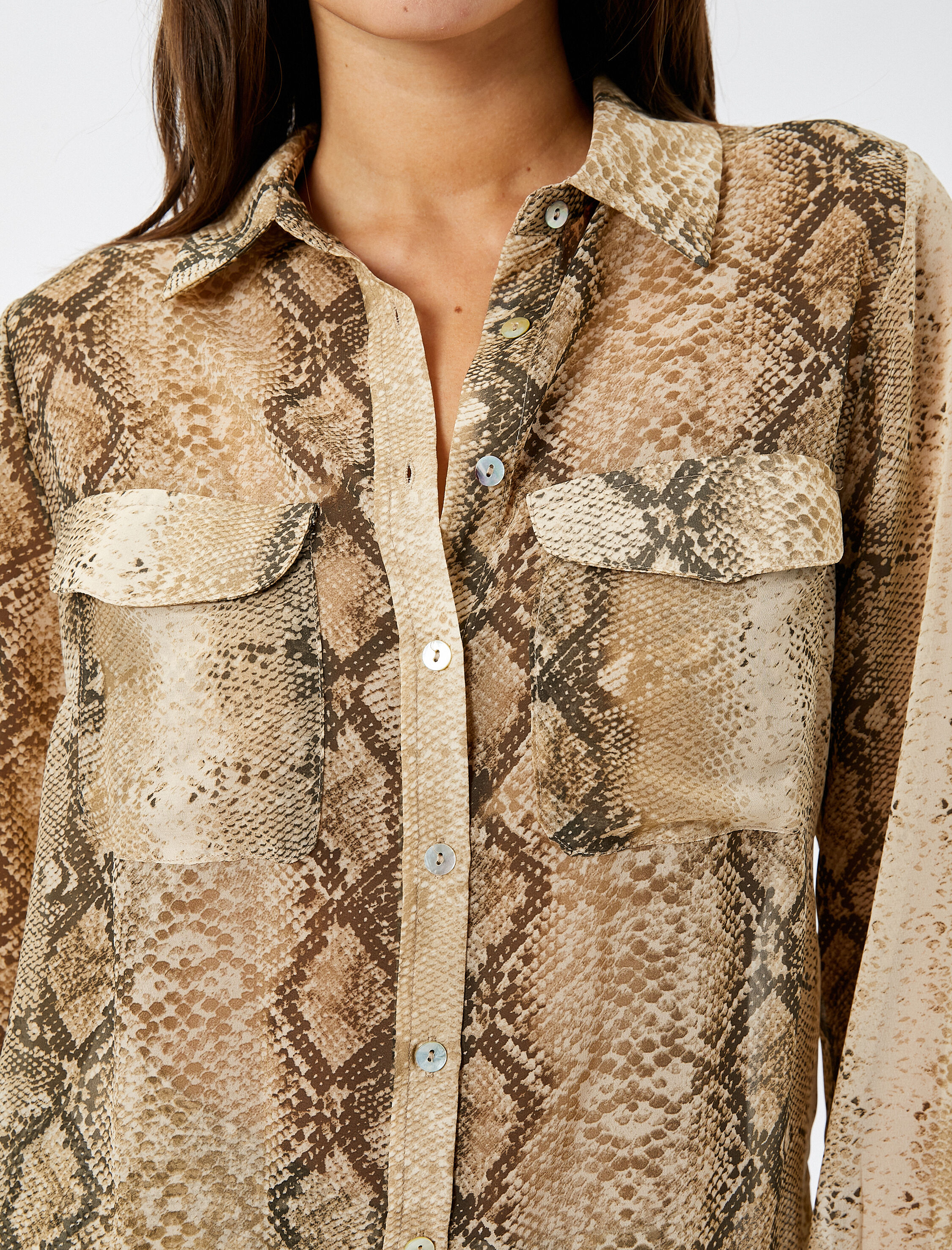  Uzun Kollu Gömlek Yılan Derisi Desenli Düğmeli Cepli