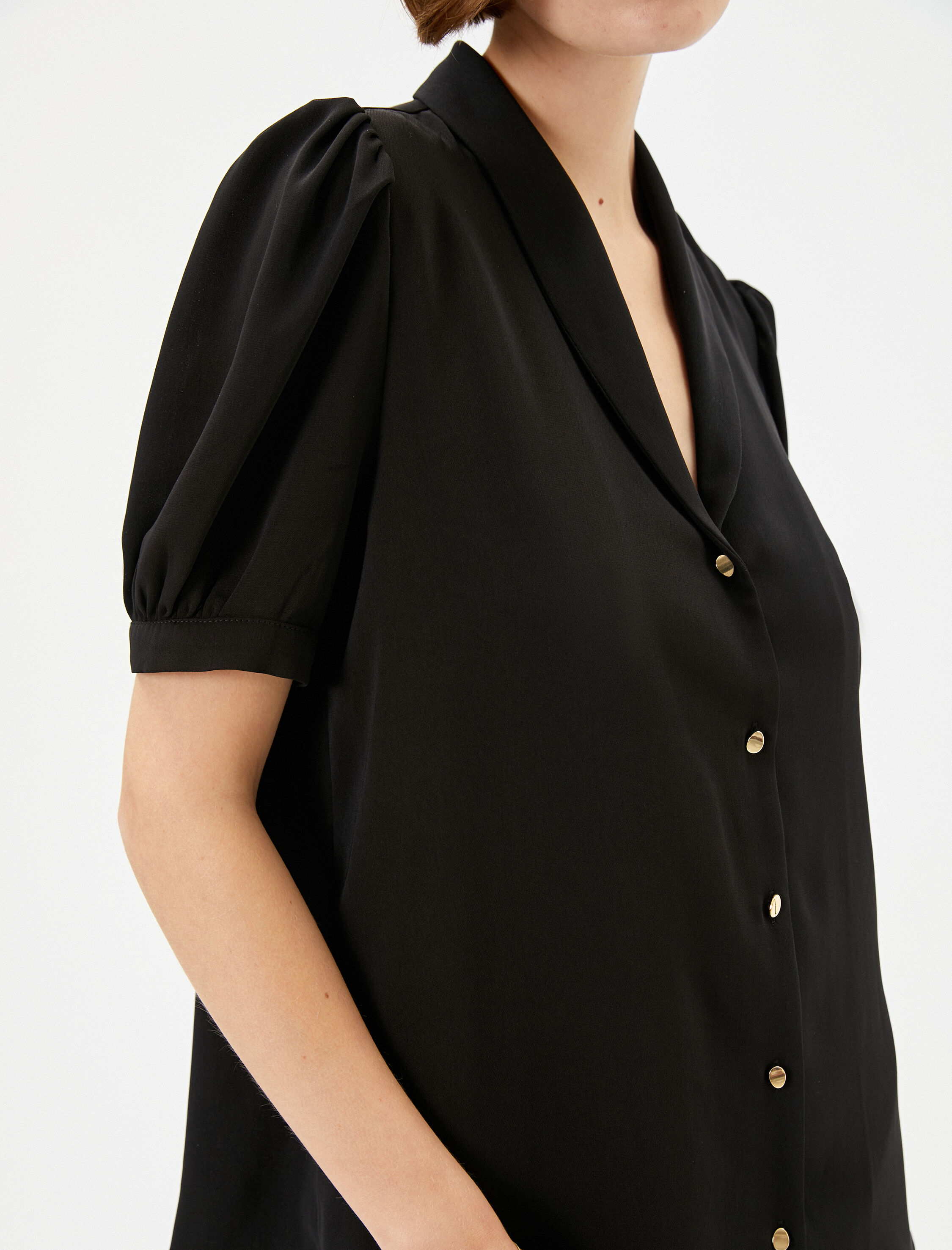   Balon Kollu Gömlek Düğmeli V Yaka