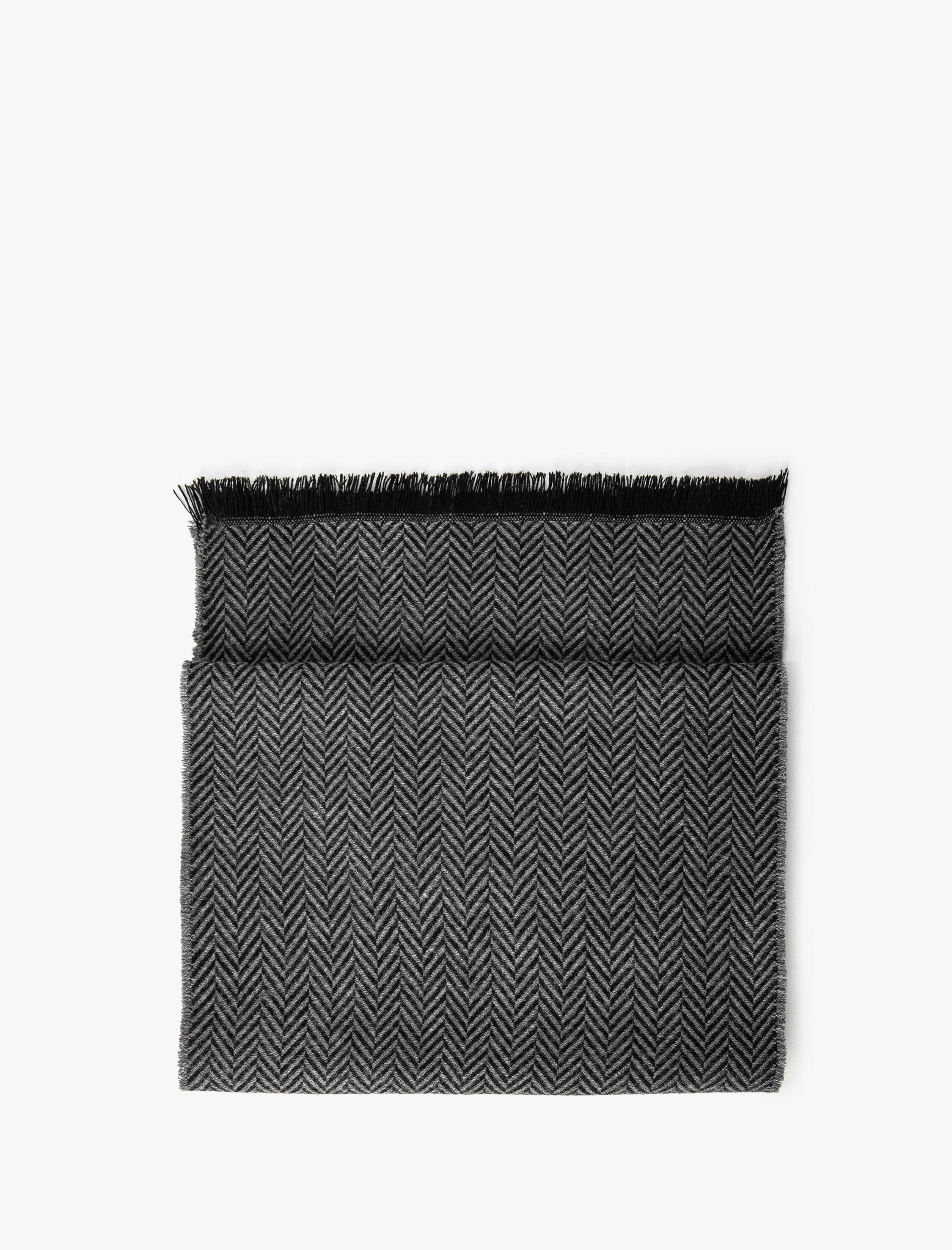  Erkek Atkı Balıksırtı Desenli Püskül Detaylı