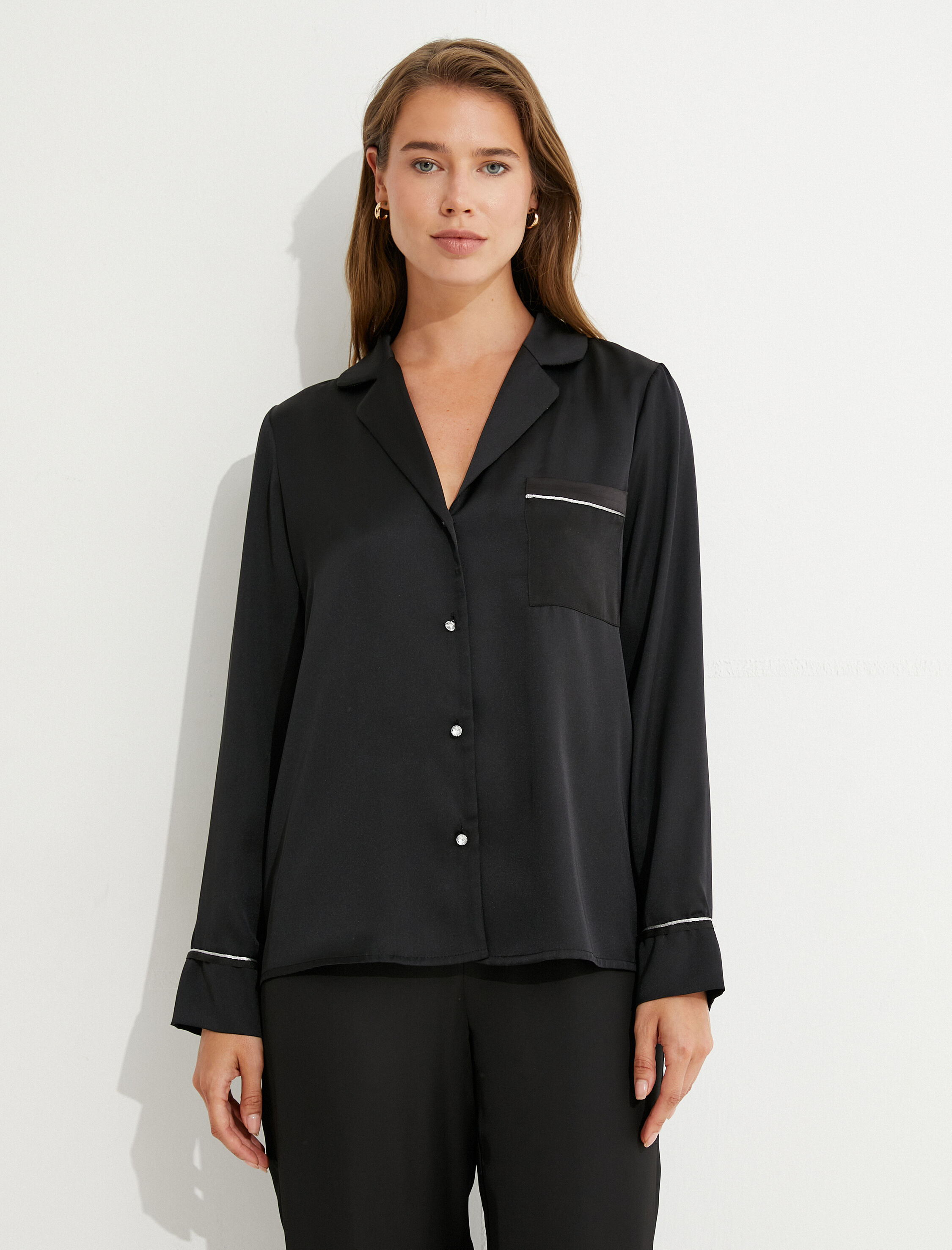   Saten Pijama Üstü Uzun Kollu Düğmeli Cep Detaylı