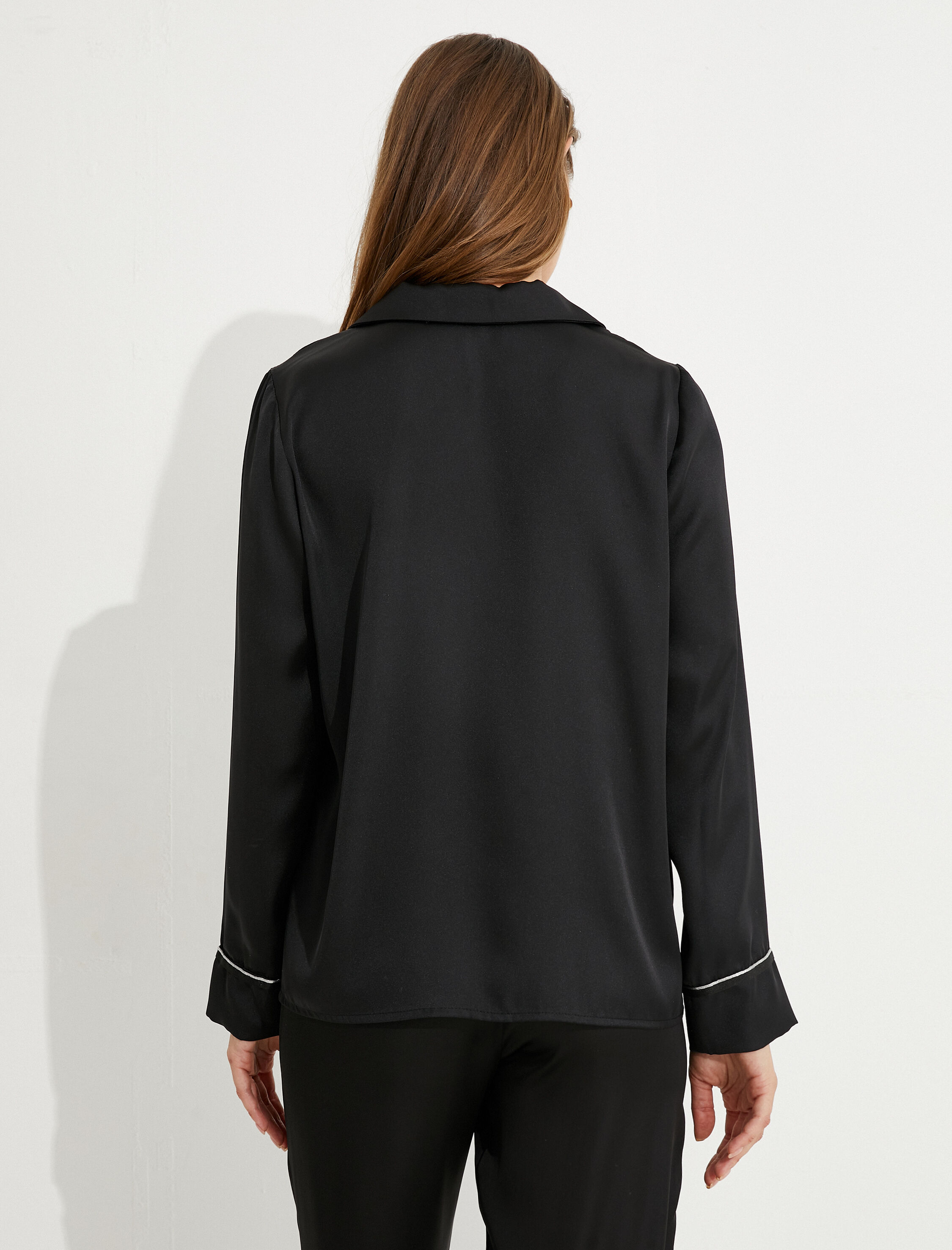   Saten Pijama Üstü Uzun Kollu Düğmeli Cep Detaylı