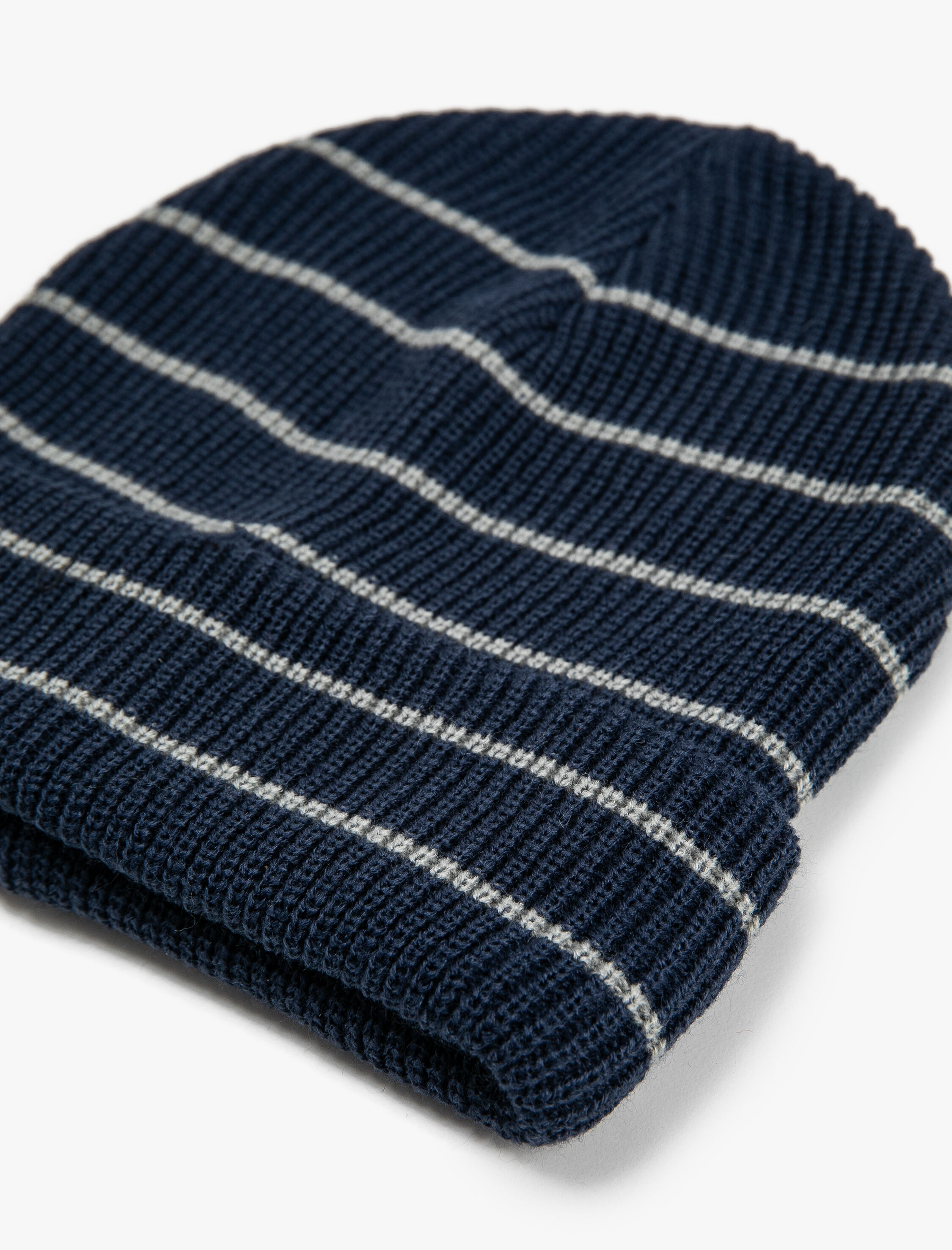 Erkek Örgü Bere Katlamalı Çizgi Desenli